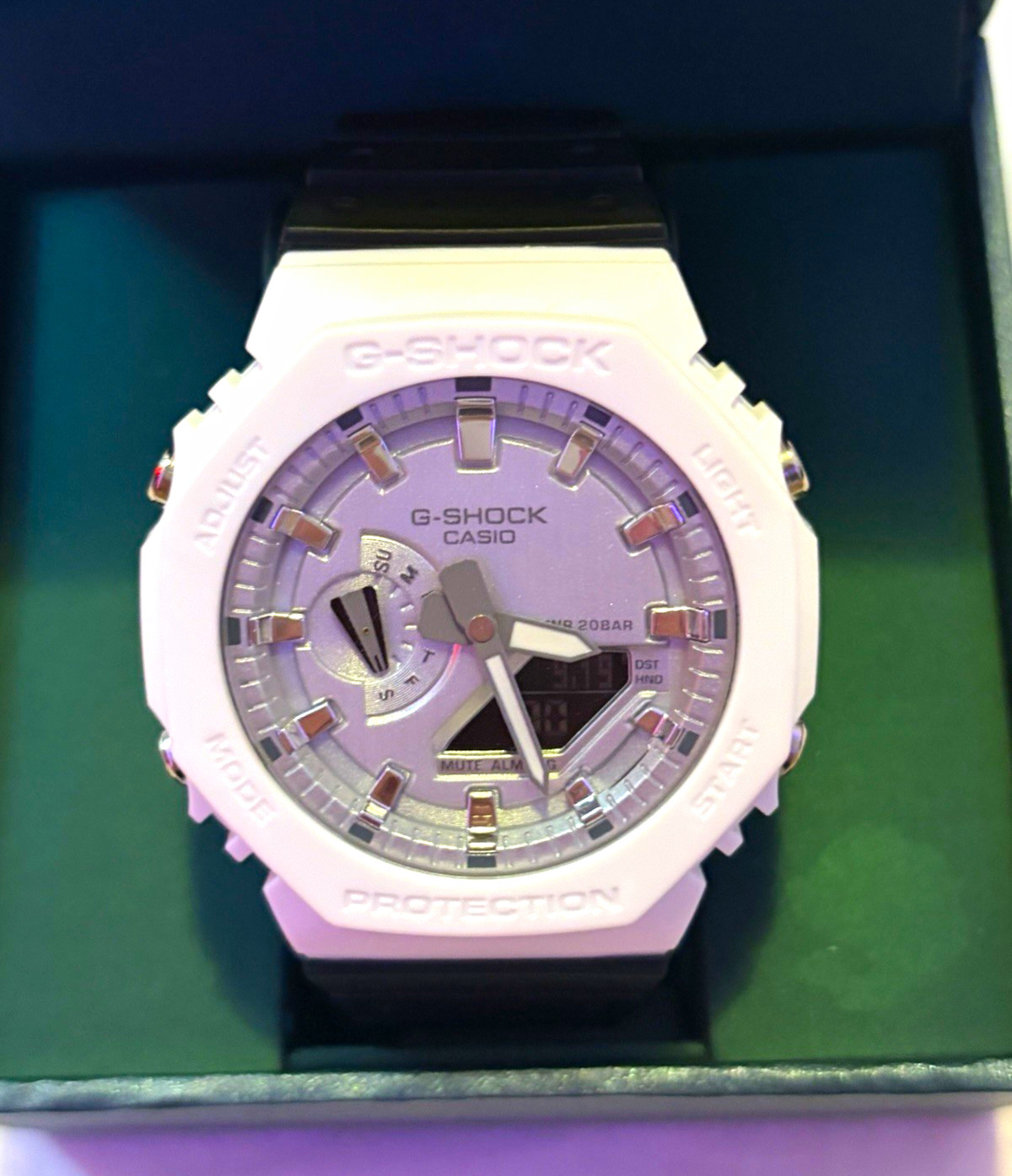 Custom Casio G-SHOCK GA-2100 Analogue-Digital Quartz 200m White/Grey Black Custom Casio G-SHOCK GA-2100 Analogue-Digital Quartz 200m White/Grey Black