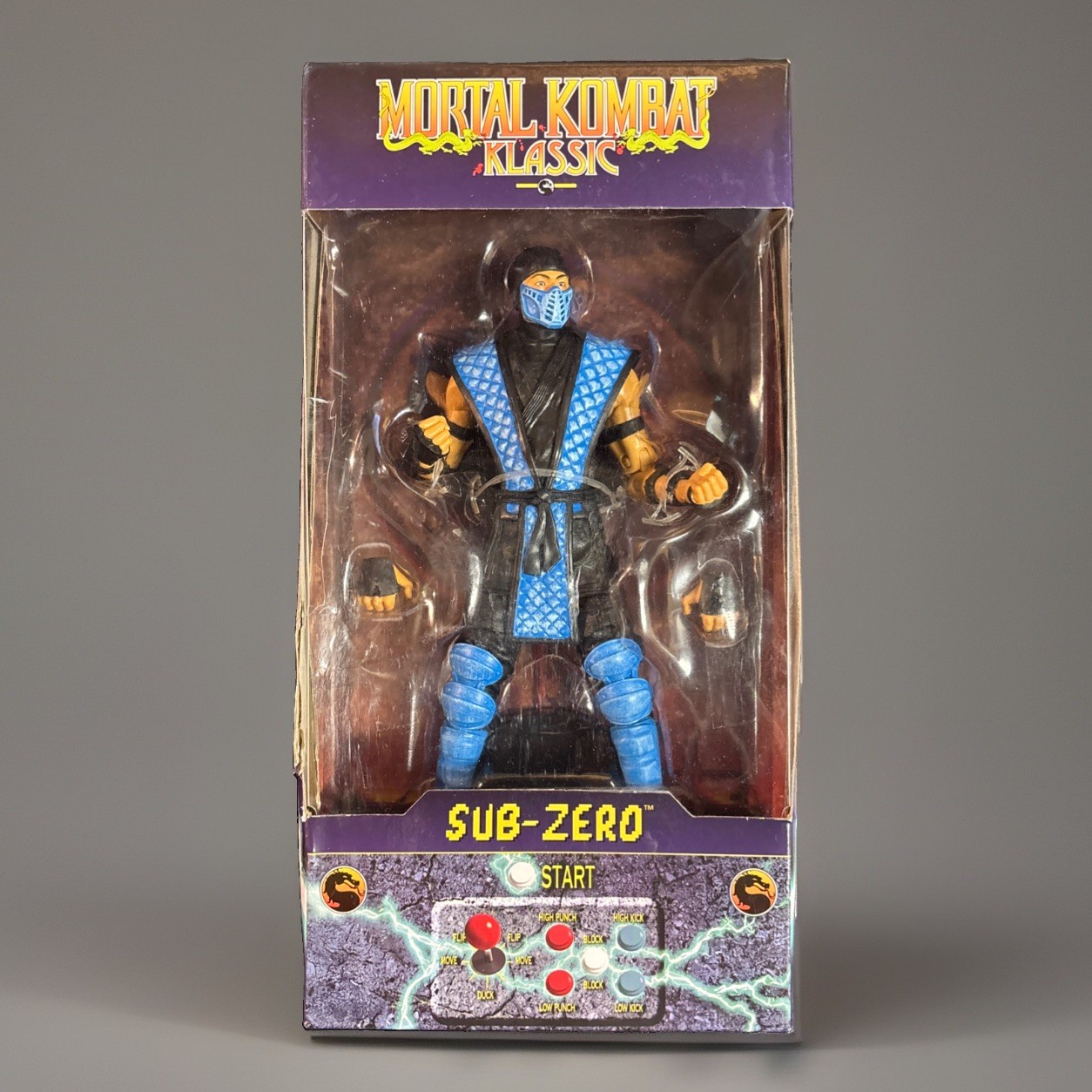 Mortal Kombat Klassic Sub-Zero Action Figure McFarlane NEW Damaged Box Mortal Kombat Klassic Sub-Zero Action Figure McFarlane NEW Damaged Box