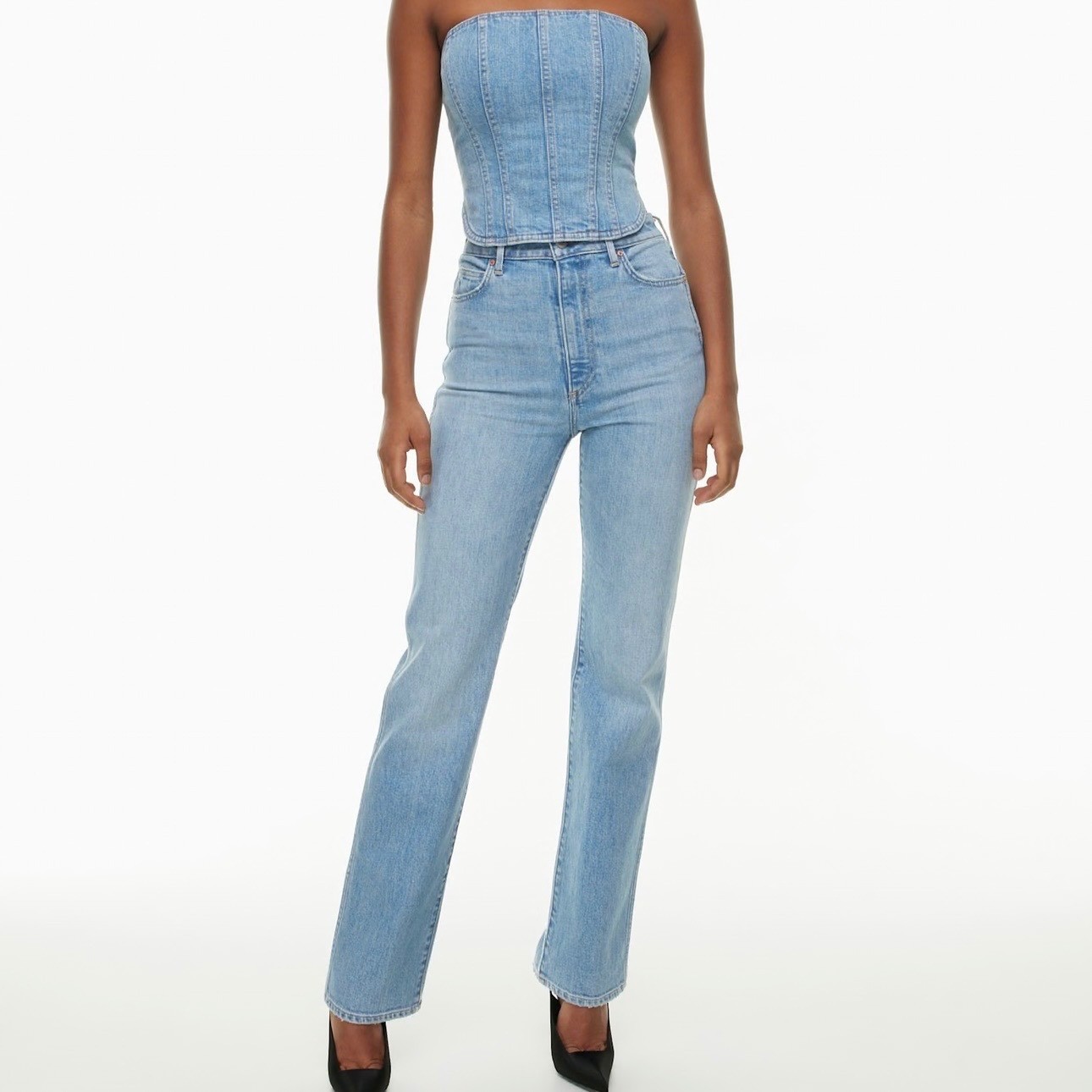 Aritzia Denim Forum The 90s Naomi Super Hi Stovepipe Jeans Light Wash Size 24 Aritzia Denim Forum The 90s Naomi Super Hi Stovepipe Jeans Light Wash Size 24