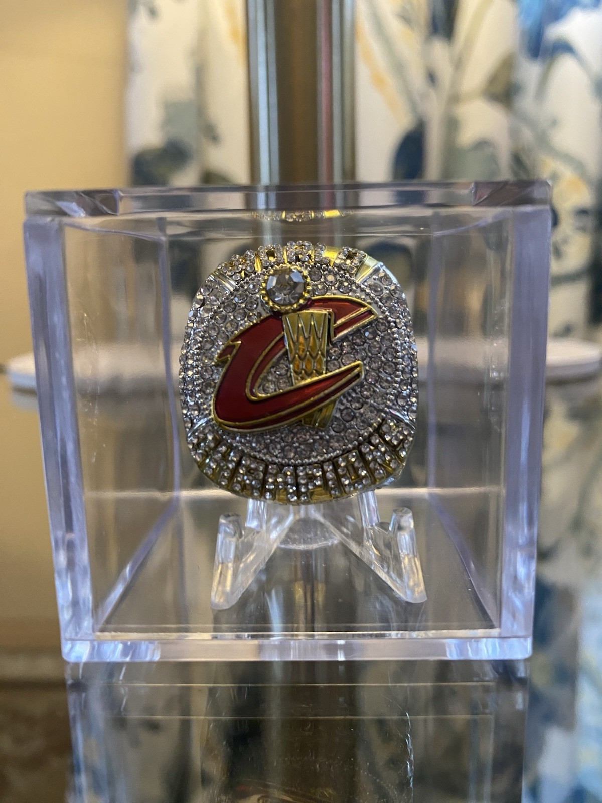 2016 Cleveland Cavaliers Championship Ring W/Showcase Cube LeBron James USA SHIP 2016 Cleveland Cavaliers Championship Ring W/Showcase Cube LeBron James USA SHIP