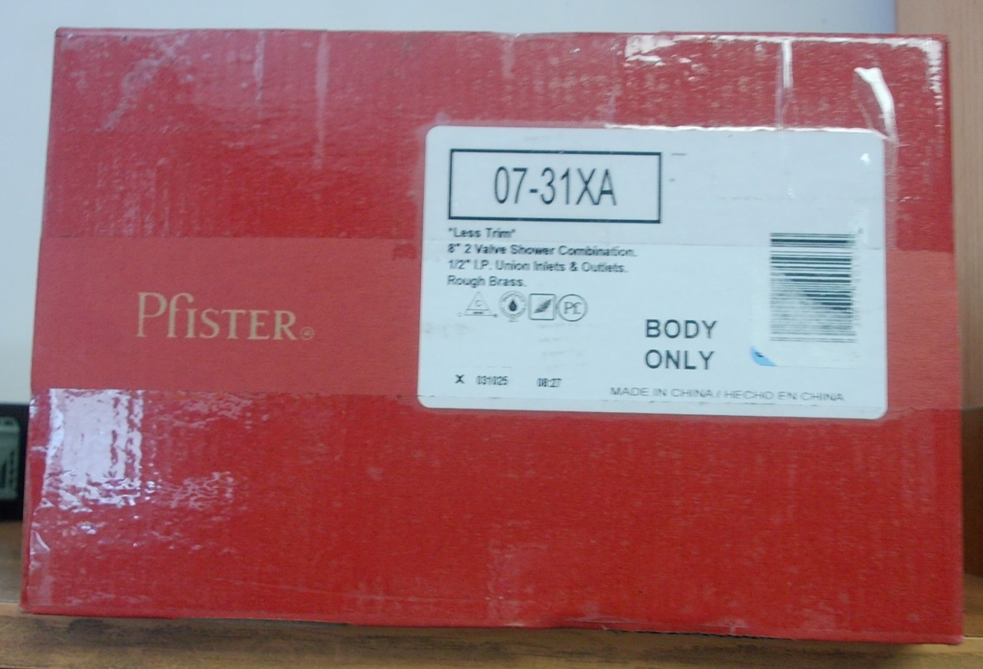 NEW PFISTER 07-31XA 8\