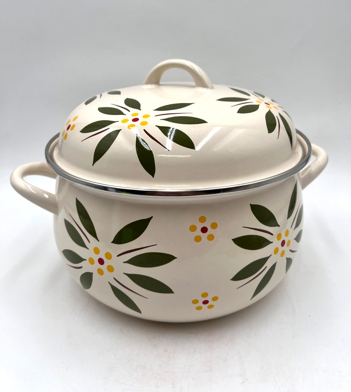 Temp-tations Old World Q16T Green White Covered Casserole Dish Oven Safe Temp-tations Old World Q16T Green White Covered Casserole Dish Oven Safe