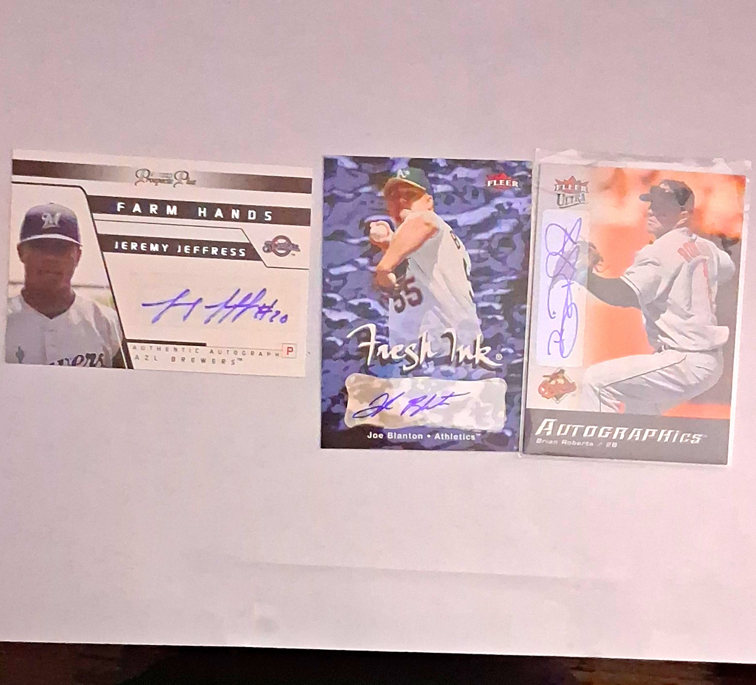 Fleer 2004 MLB Autographed Insert 3-Card Lot Farm Hands Fresh Ink Roberts Fleer 2004 MLB Autographed Insert 3-Card Lot Farm Hands Fresh Ink Roberts