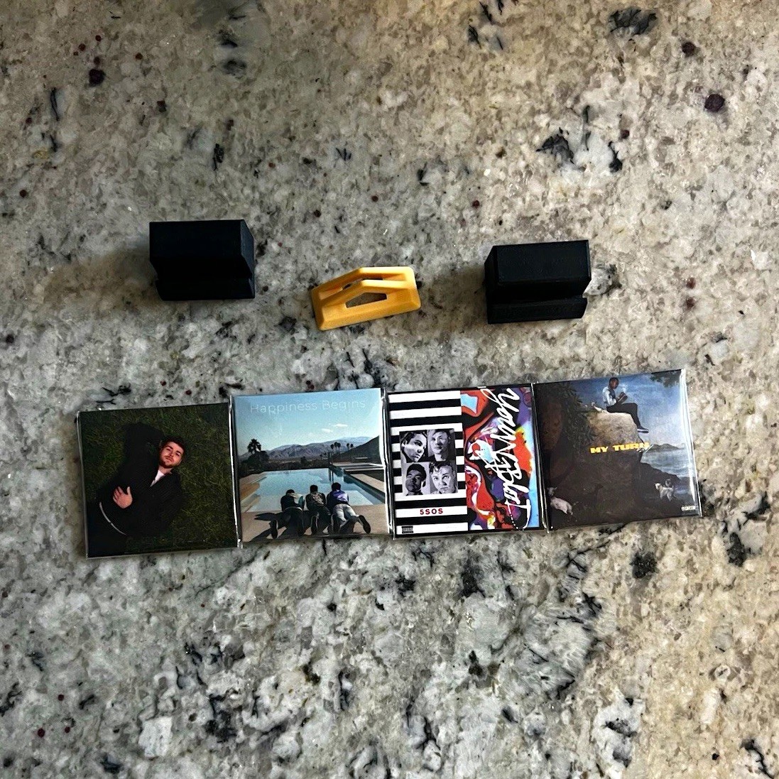 Zuru Mini Brands Vinyls Lot ft accessories