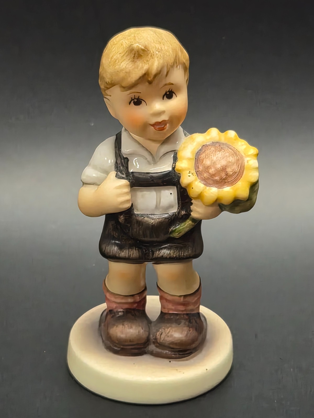 Goebel M.I. Hummel \