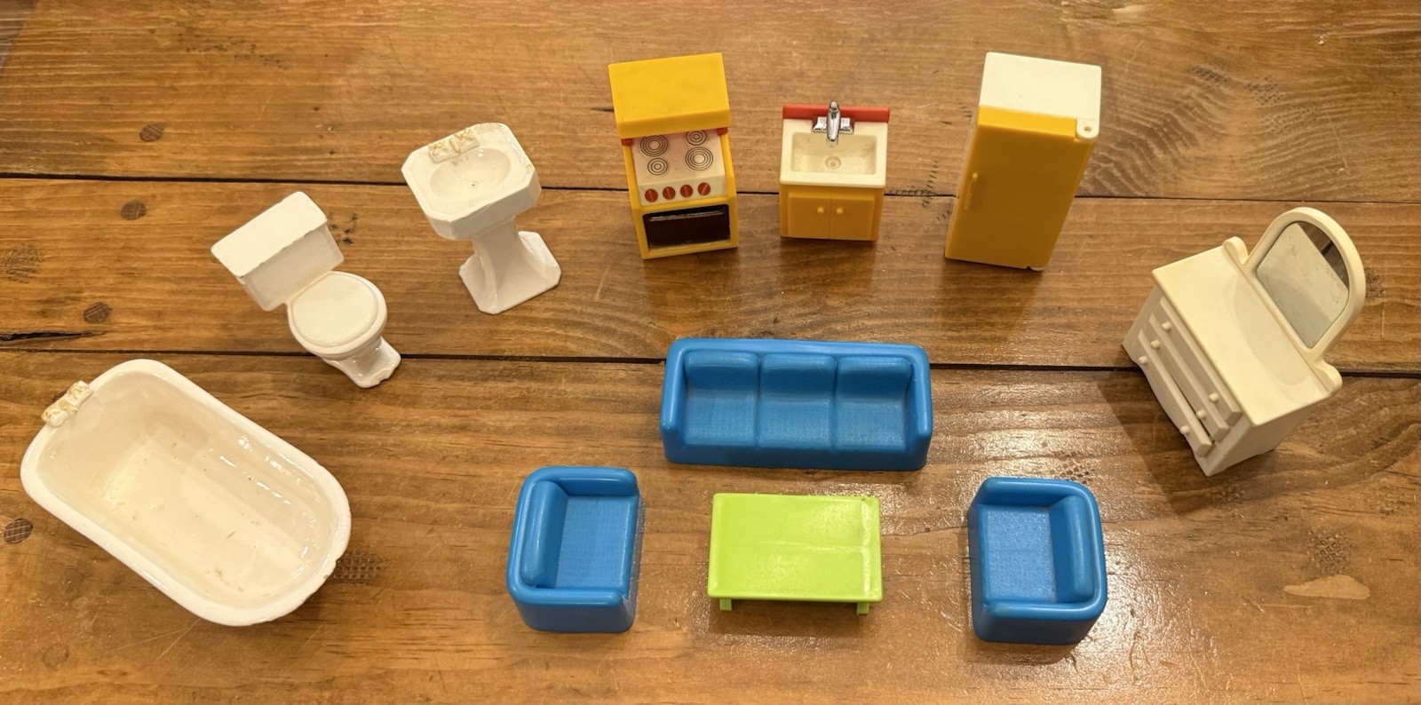 Vintage 70s & 80s Loving Family Doll House Furniture Kitchen Living Bedroom Bath