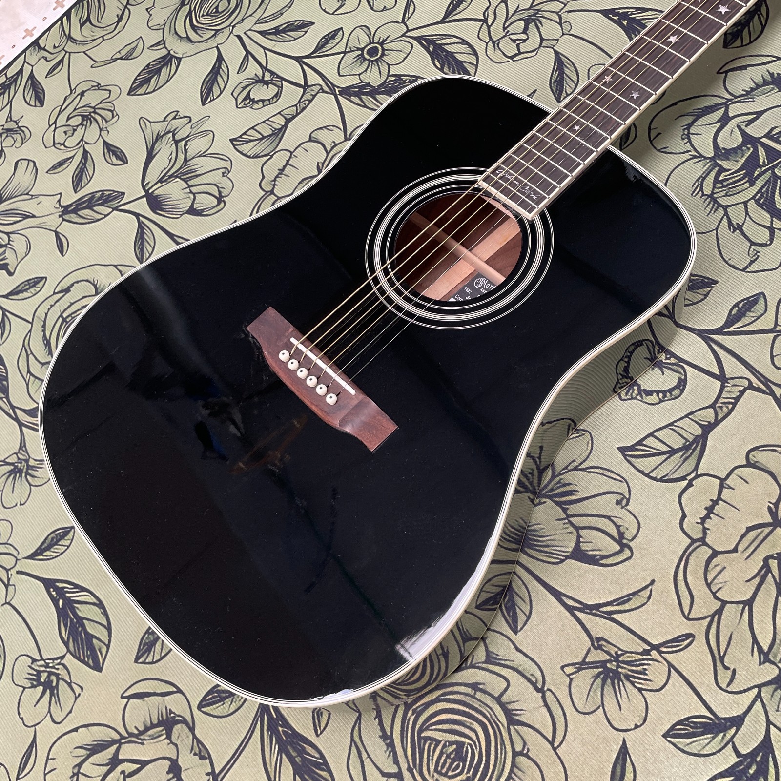 Black D35 Acoustic Guitar 6s Top Solid Spruce no EQ 
