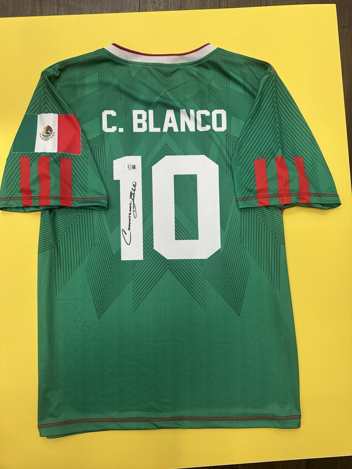Cuauhtemoc Blanco Autographed Selección Mexico Jersey  Beckett COA
