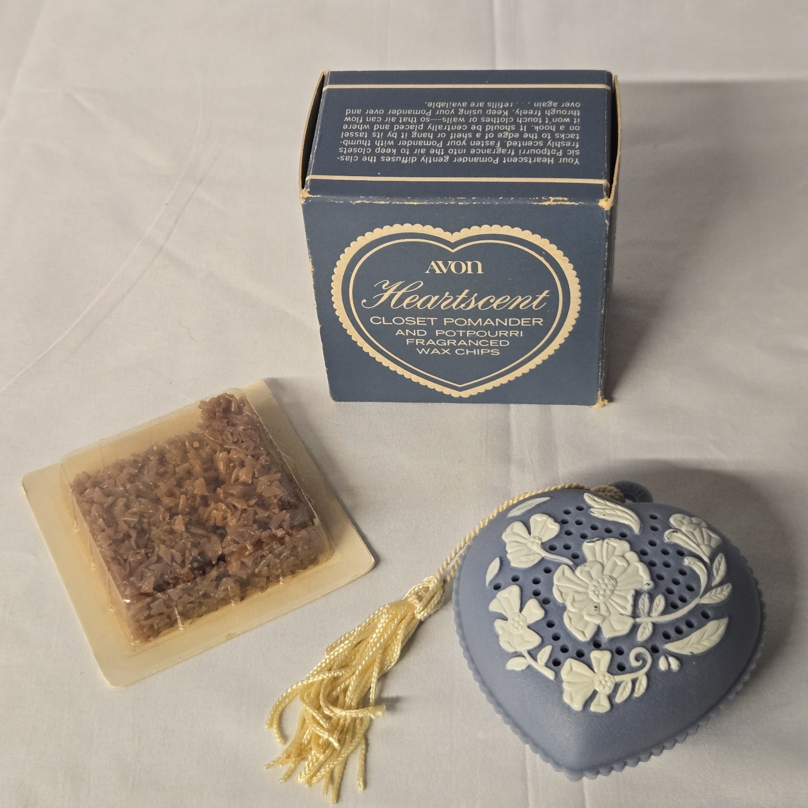 Vintage Avon Heart Closet Pomander Potpourri Scent Wax Hanging Sachet E20 Vintage Avon Heart Closet Pomander Potpourri Scent Wax Hanging Sachet E20