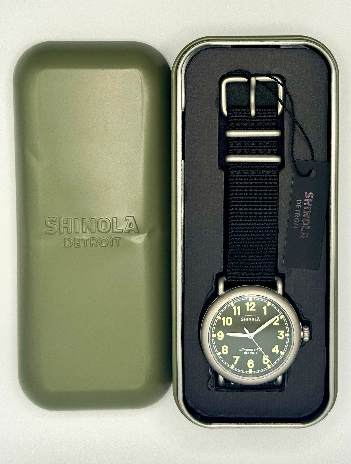 Shinola Runwell Field 41mm Military Olive Argonite 703 Sapphire New Box