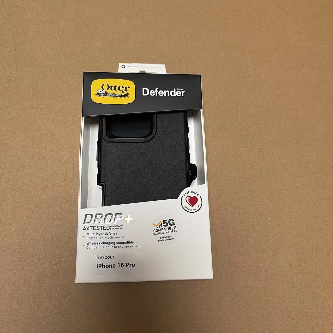 Apple iPhone 16 Pro Defender Series Case BLACK includes holster clip Apple iPhone 16 Pro Defender Series Case BLACK includes holster clip