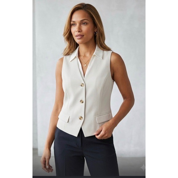 Spanx The Perfect Vest Cream Off White Sleeveless Button Front Tailored Large Spanx The Perfect Vest Cream Off White Sleeveless Button Front Tailored Large