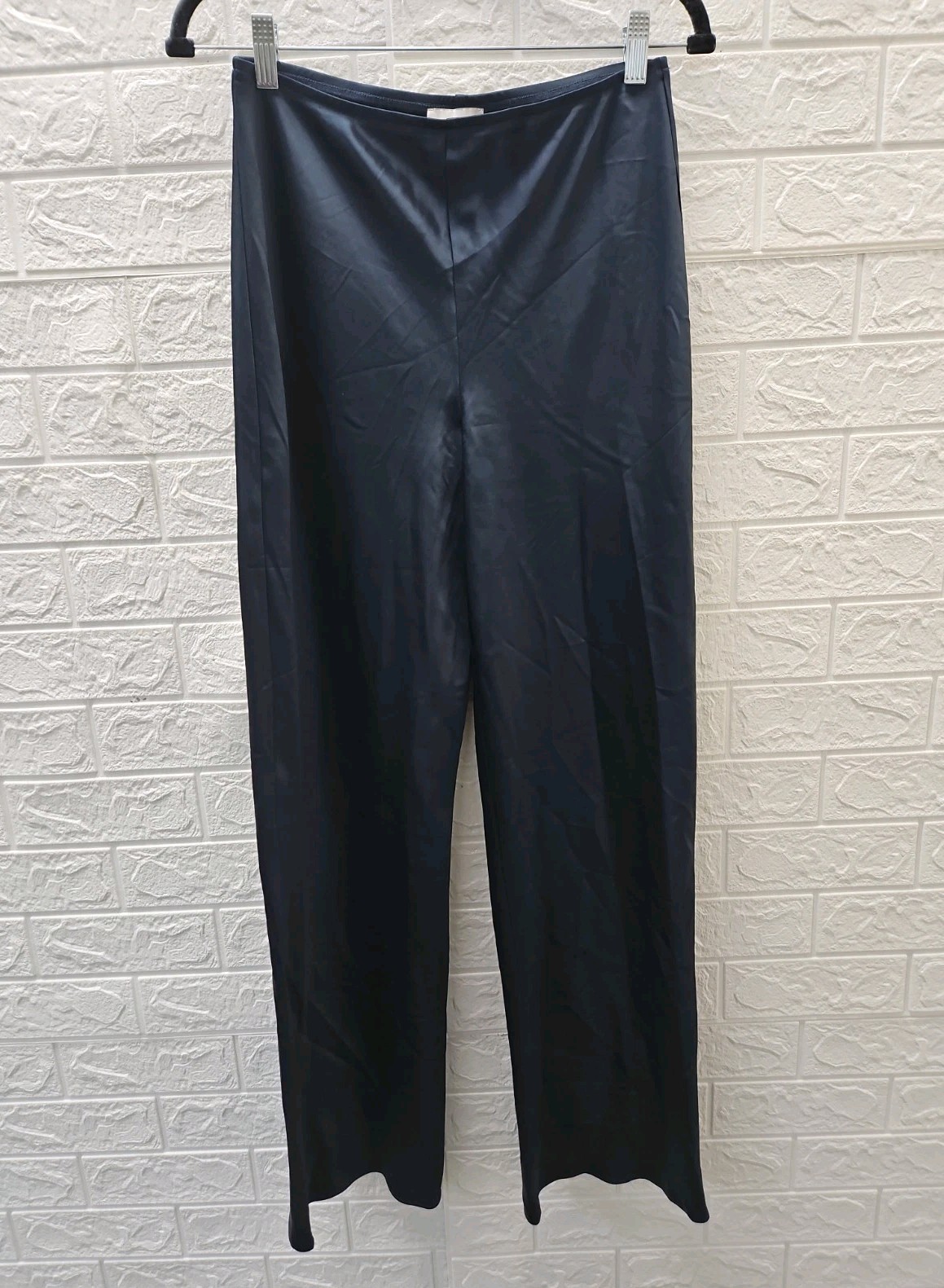 New Reformation Gale Satin Mid Rise Bias Pant Midnight Size S New Reformation Gale Satin Mid Rise Bias Pant Midnight Size S