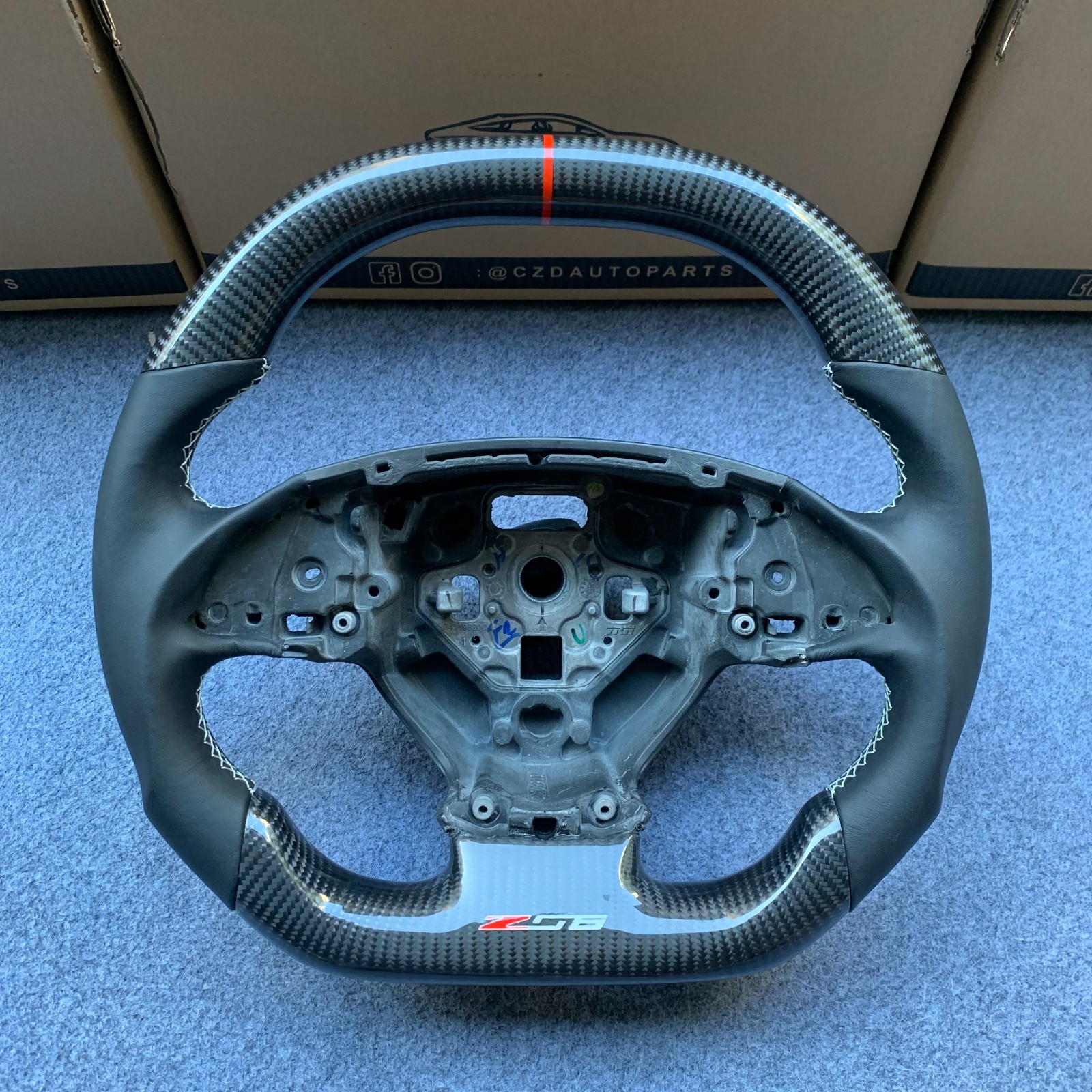 CZD High Quality Carbon Fiber Steering Wheel For Chevrolet Corvette C7 2014-2019