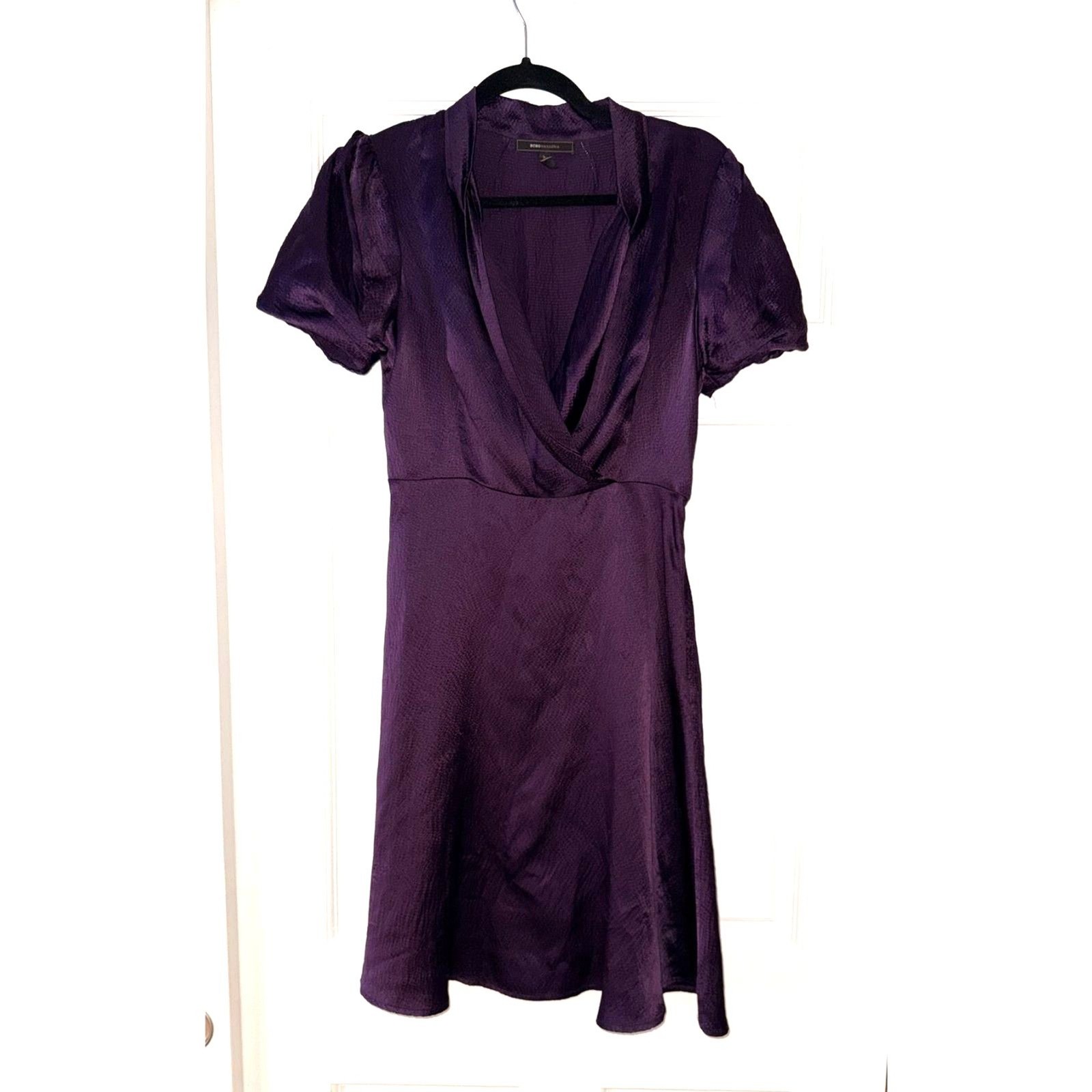 Vintage BCBG MaxAzria 100% Silk Purple Wrap Dress Y2K Textured Surplice Size 4