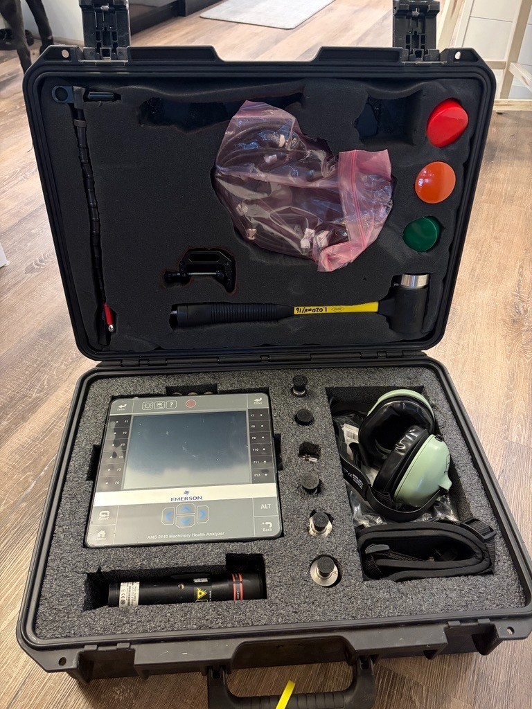 Emerson AMS CSI 2140 4-Channel Vibration Analyzer Kit