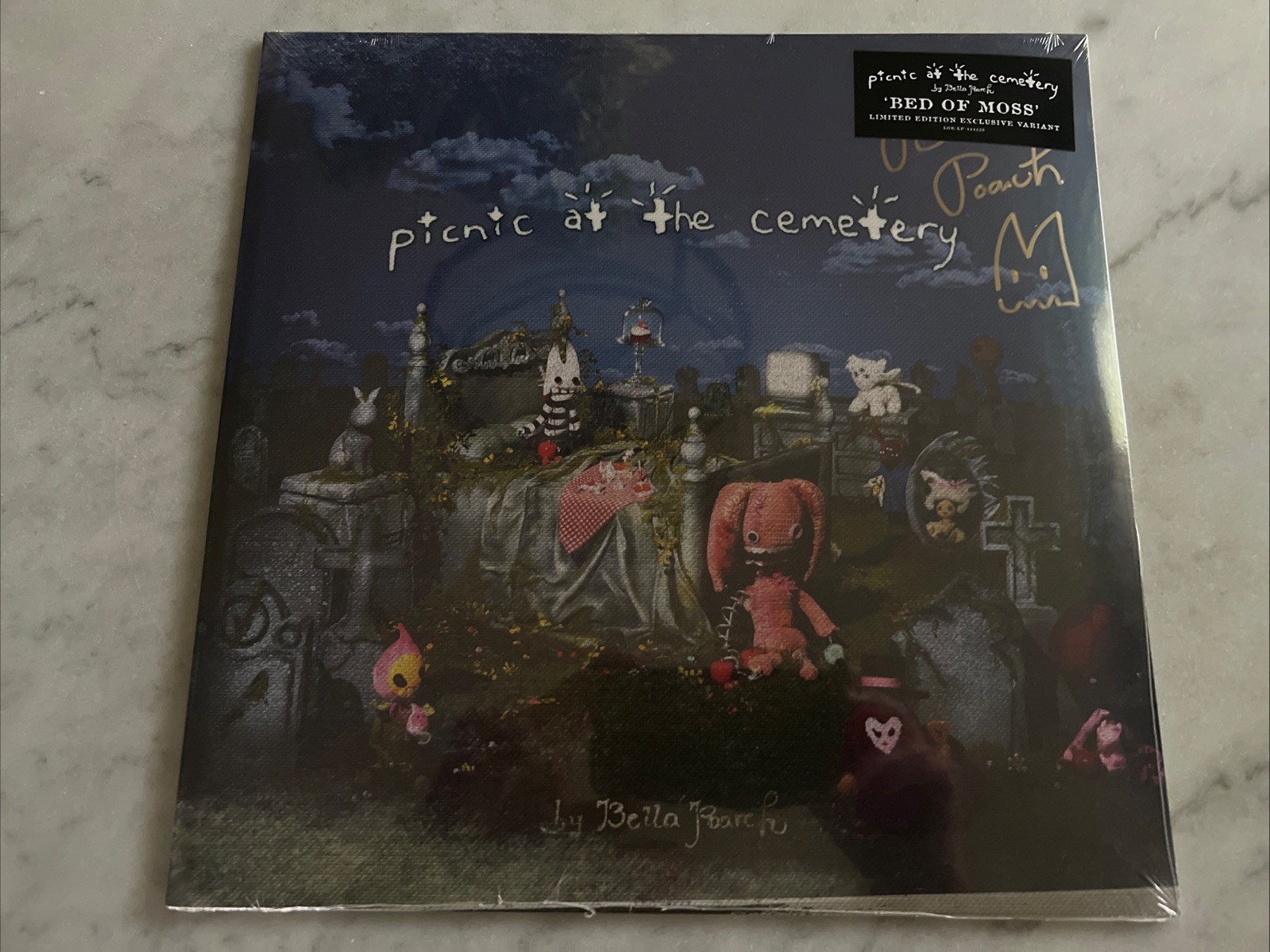 Bella Poarch 'Picnic at the Cemetery' Moss Vinyl LP *SIGNED JACKET*