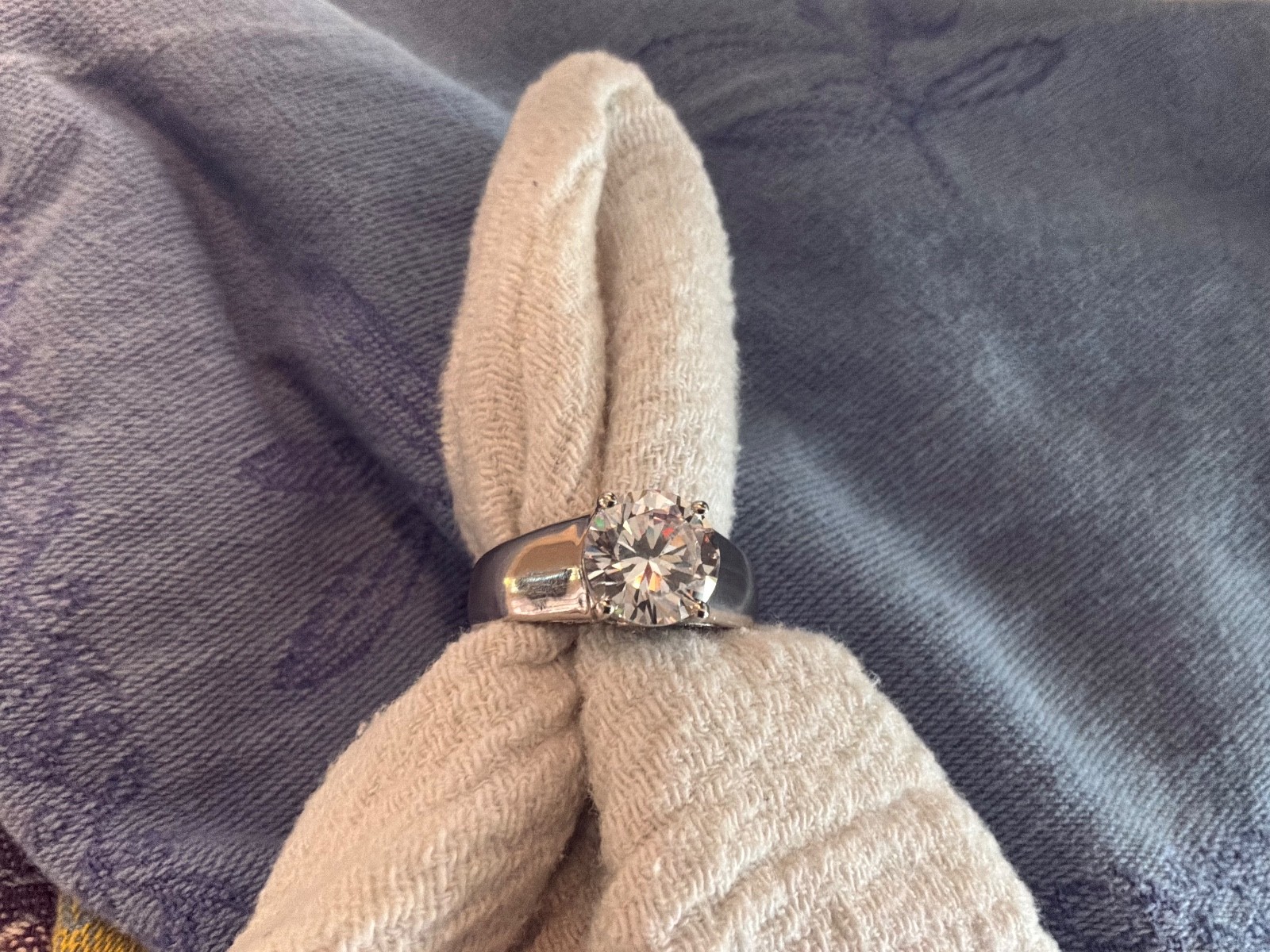 Designer SJD 925 Sterling Silver Cubic Zirconia Solitaire Ring