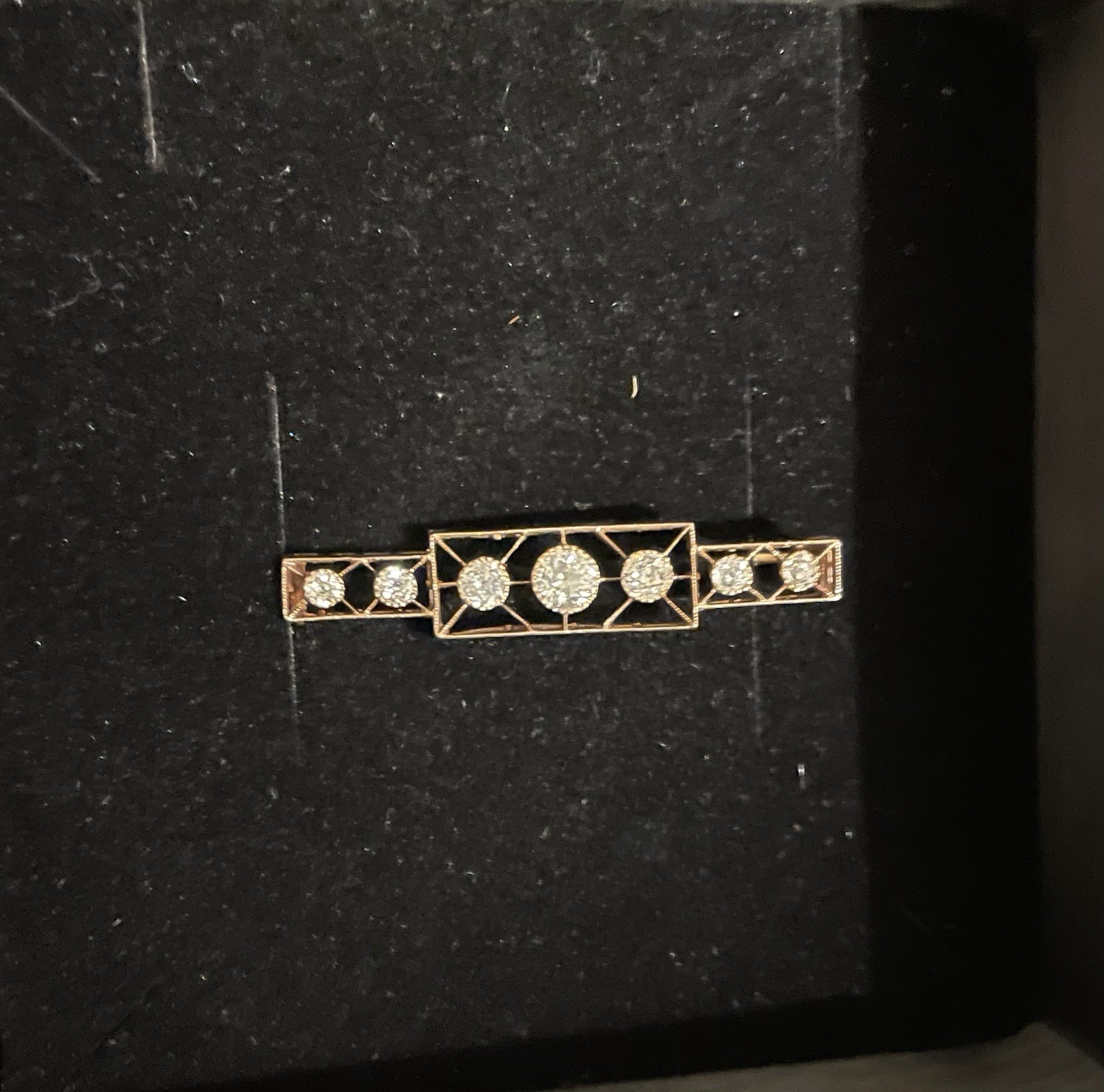 Lady’s 10KT Rose Gold Antique Brooch