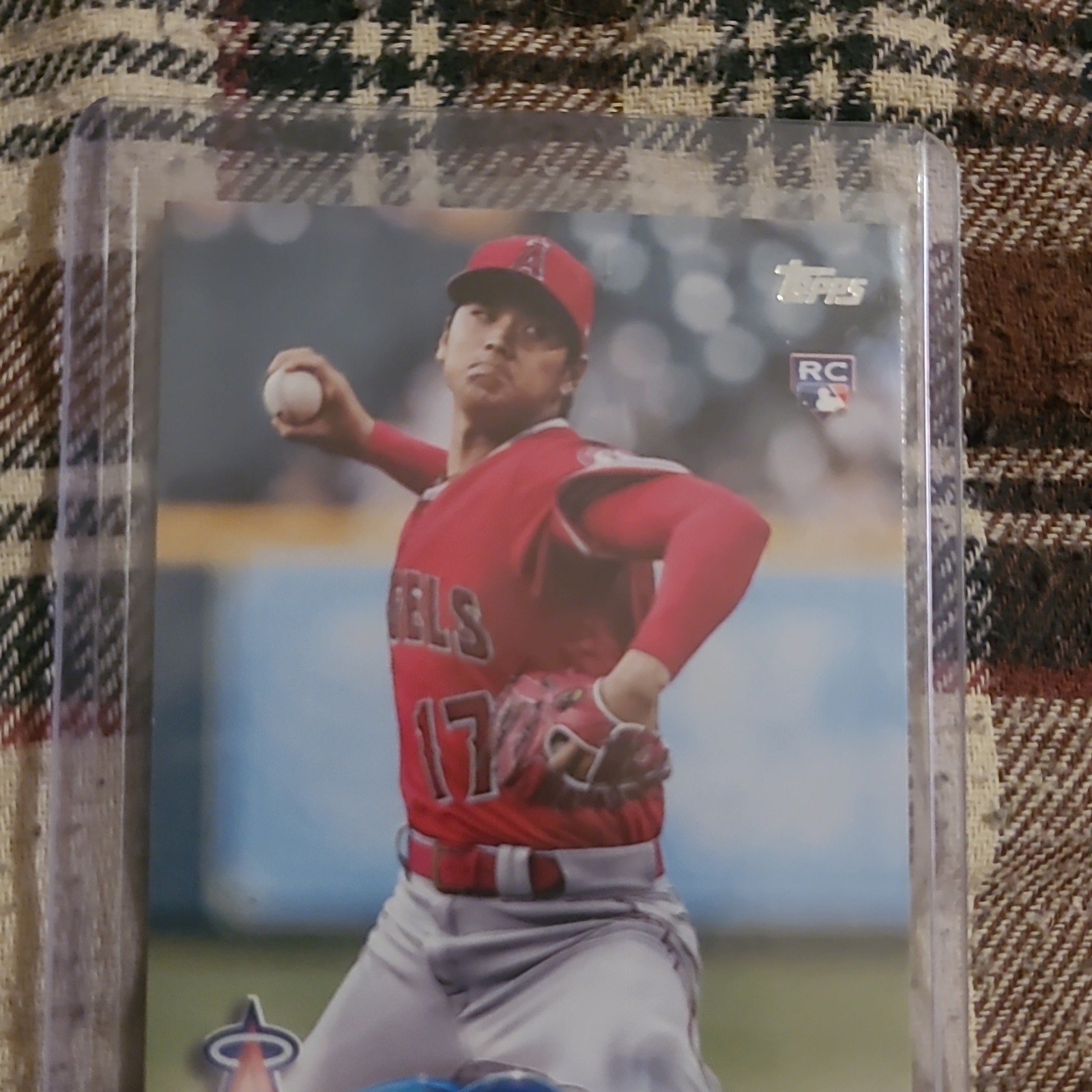 Topps 2018 Update Series Shohei Ohtani RC #US1 Pitching Red Jersey Angels Topps 2018 Update Series Shohei Ohtani RC #US1 Pitching Red Jersey Angels