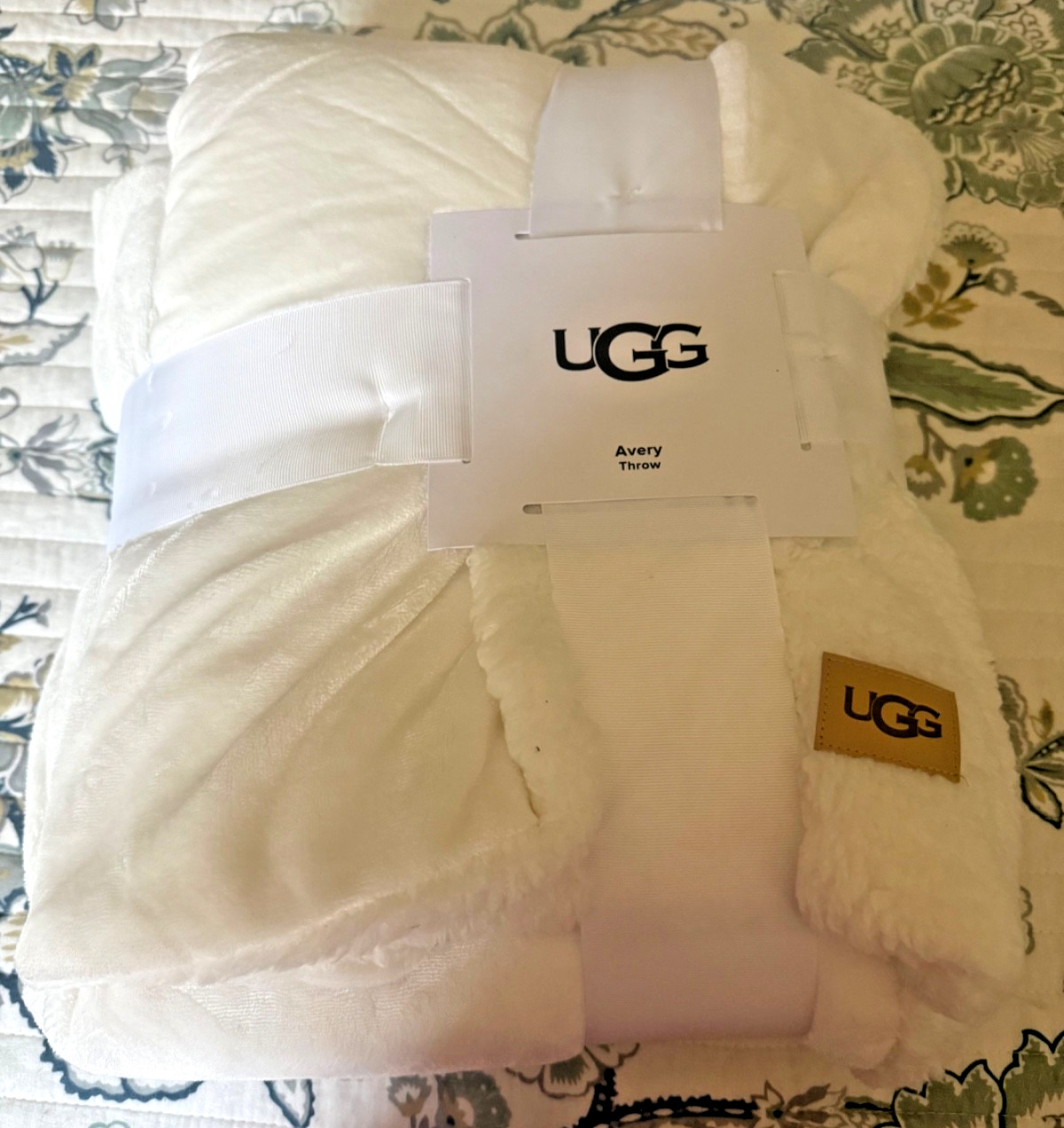 Ugg Coco Throw 50 X 70 Snow Cream White Soft Fleece From Nordstrom Ugg Coco Throw 50 X 70 Snow Cream White Soft Fleece From Nordstrom