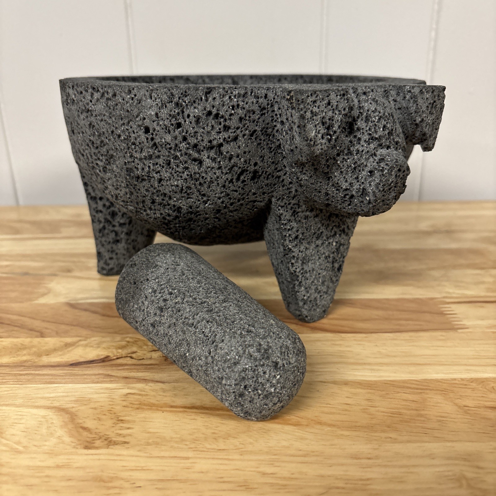 Authentic Molcajete/Tejolote Mexican Granite Mortar Salsa Maker 8\ Authentic Molcajete/Tejolote Mexican Granite Mortar Salsa Maker 8\