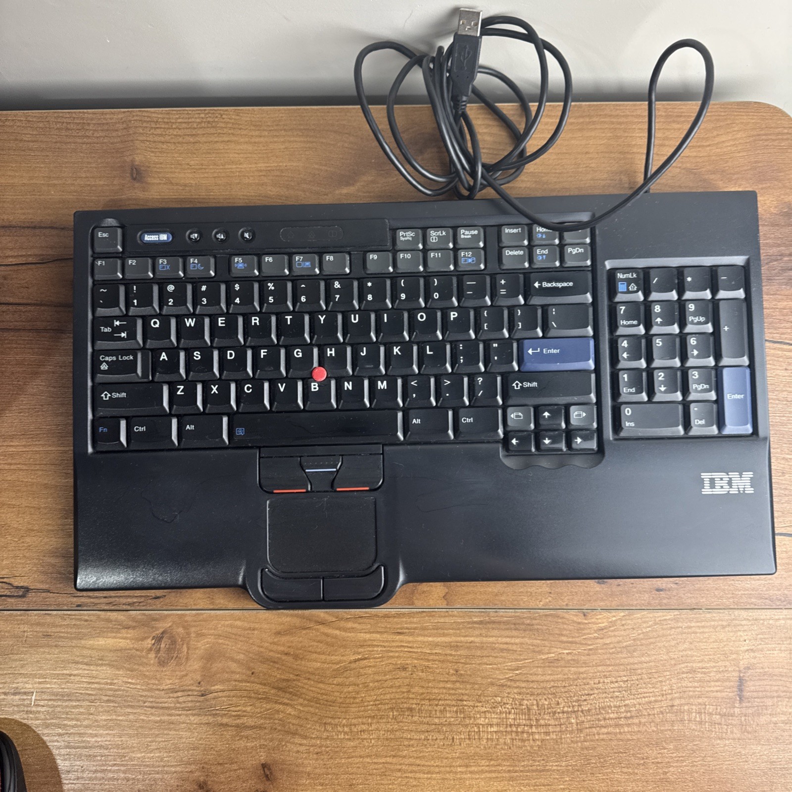 IBM SK-8835 Wired USB Keyboard & TrackPoint Touchpad English QWERTY tested