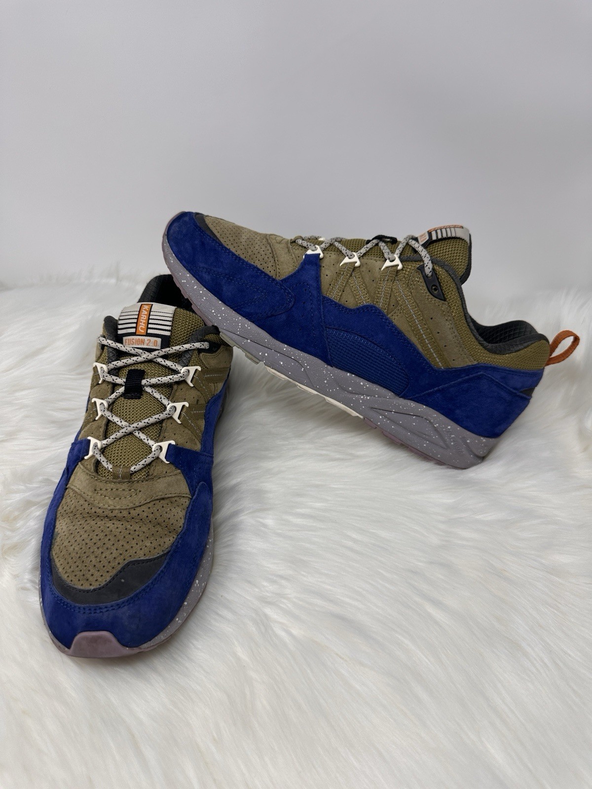 Sz 10 - Karhu Fusion 2.0 \'Northern Lights Pack\' Sz 10 - Karhu Fusion 2.0 \'Northern Lights Pack\'