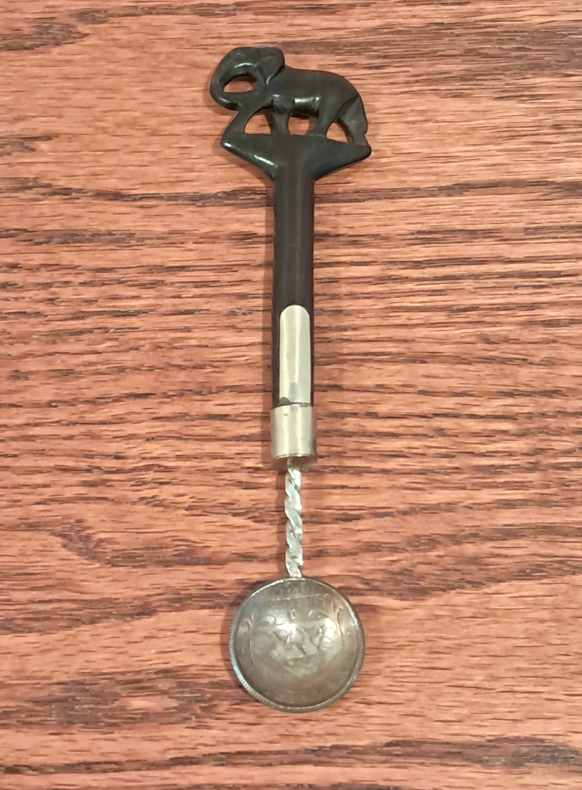 Vintage East African Carved Elephant Ebony 1922 Shilling Coin Spoon