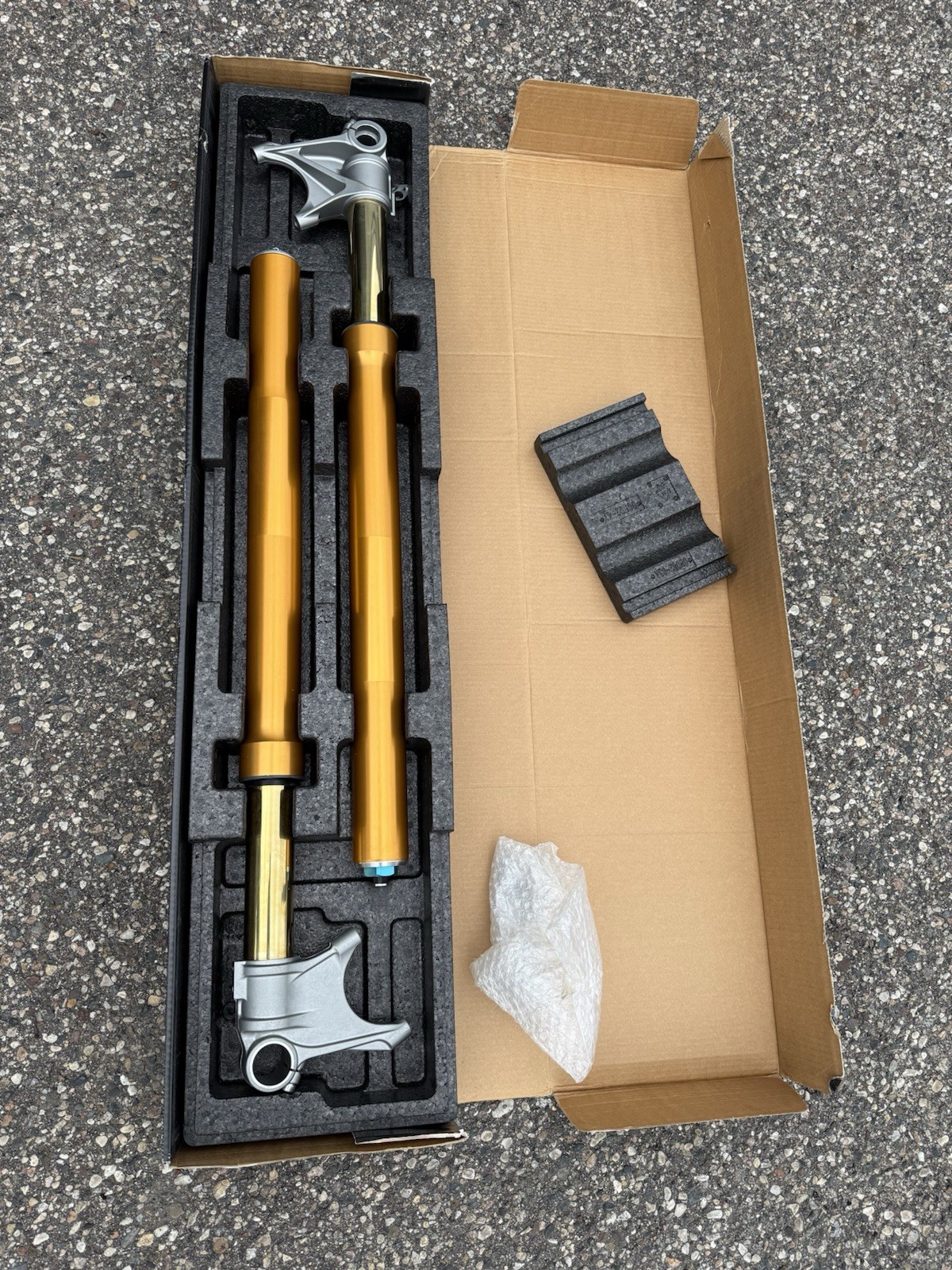 Ohlins Forks Multistrata 1200 EC Suspension Fork DU870 Ohlins Forks Multistrata 1200 EC Suspension Fork DU870