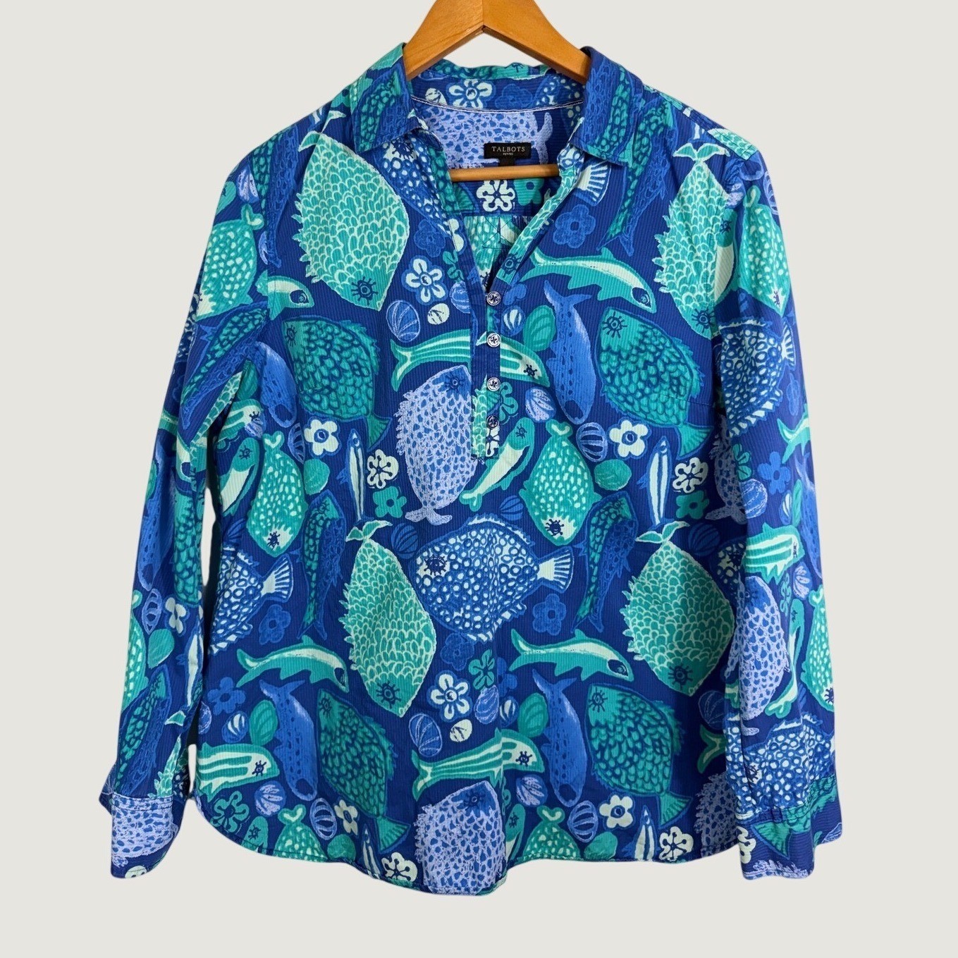Talbots Petites Blue Fish Print Seersucker Henley Blouse Anchor Buttons LP
