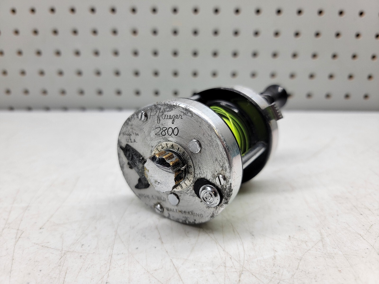 Pflueger 2800 Free Spool Reel, High Speed Ball Bearing b-x