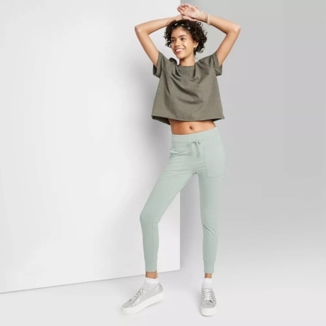 Women\'s High-Waisted Pocket Leggings - Wild Fable - Color Light Teal - Size L Women\'s High-Waisted Pocket Leggings - Wild Fable - Color Light Teal - Size L