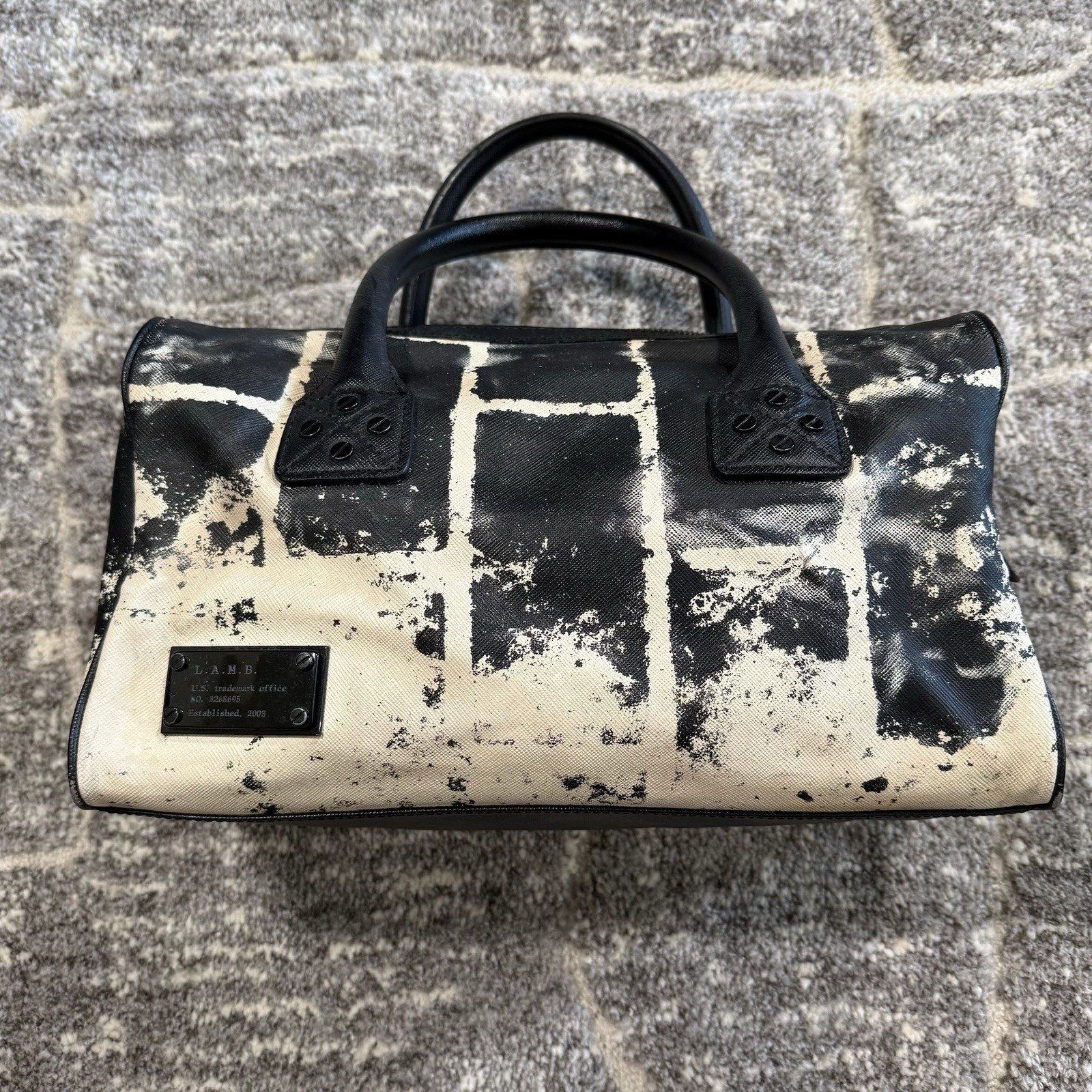 L.A.M.B. Black White Geometric Handbag Logo Plate Inner Pockets Gwen Stefani L.A.M.B. Black White Geometric Handbag Logo Plate Inner Pockets Gwen Stefani