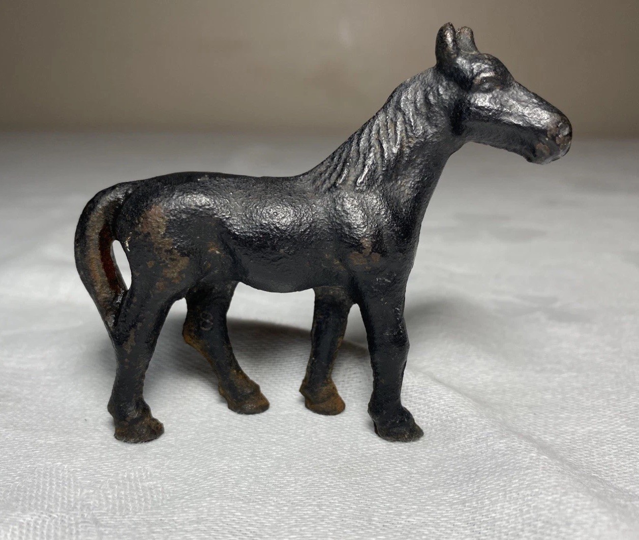 Vintage Cast Iron Horse Figurine Black Patina Decorative Collectible Sculpture Vintage Cast Iron Horse Figurine Black Patina Decorative Collectible Sculpture