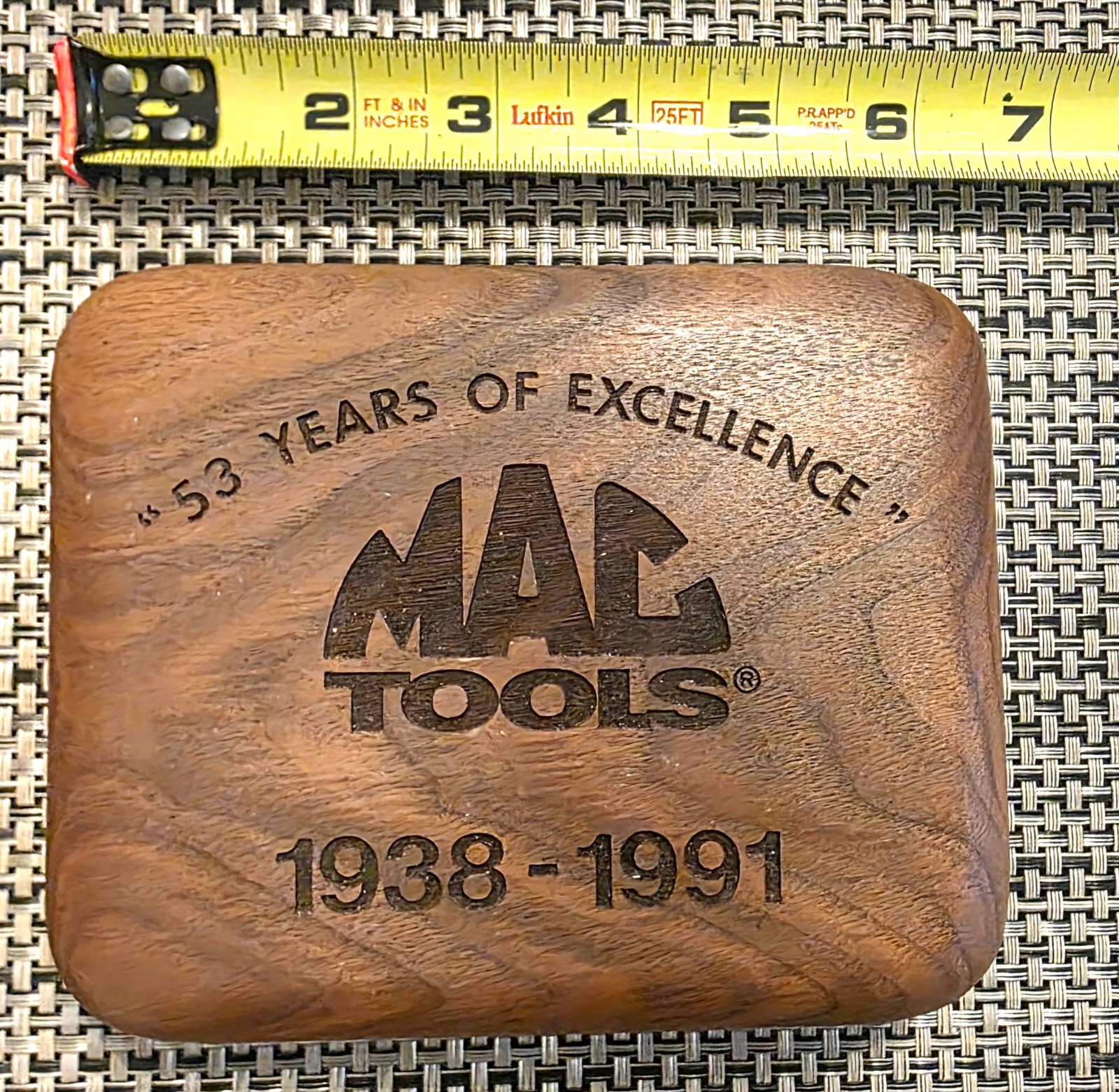 Mac Tools 53‑Year Anniversary 1938–1991 – Gerber Collector’s Knife -Wood Display