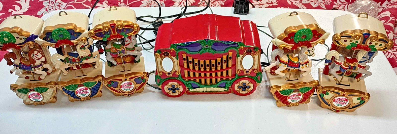 Vintage Mr. Christmas Holiday Carousel Musical & Lights Horses Animals Works X5 Vintage Mr. Christmas Holiday Carousel Musical & Lights Horses Animals Works X5
