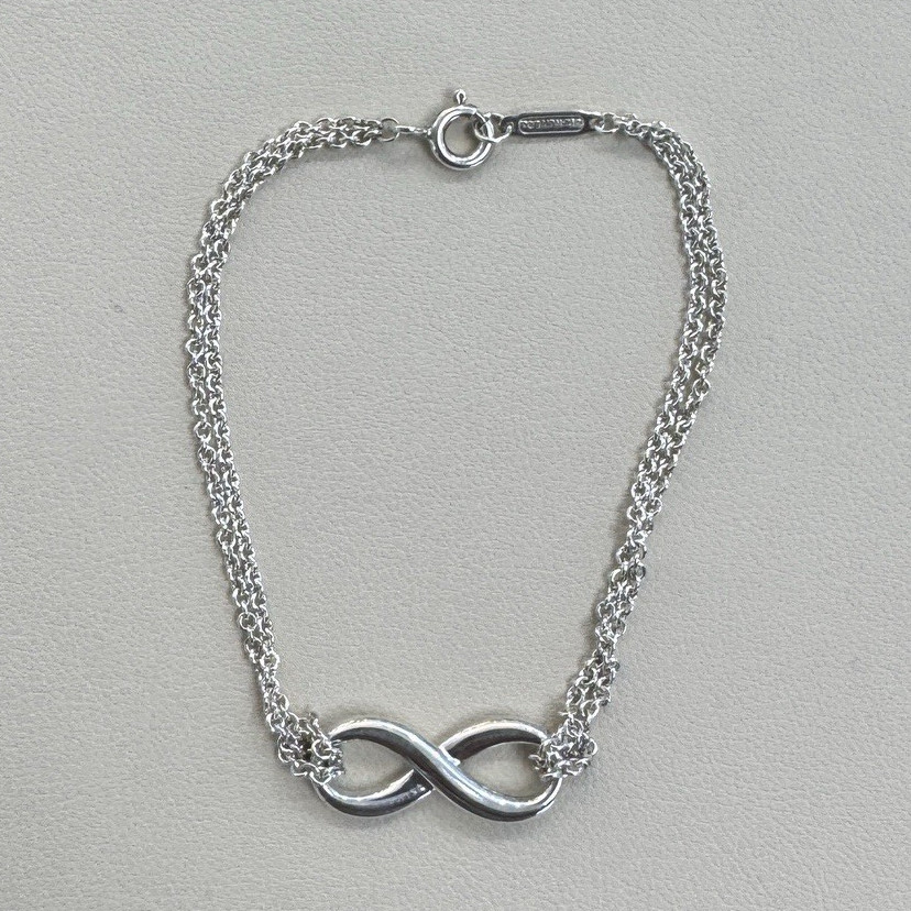 Tiffany & Co. Signed Sterling Silver Infinity Cable Chain Bracelet Lobster