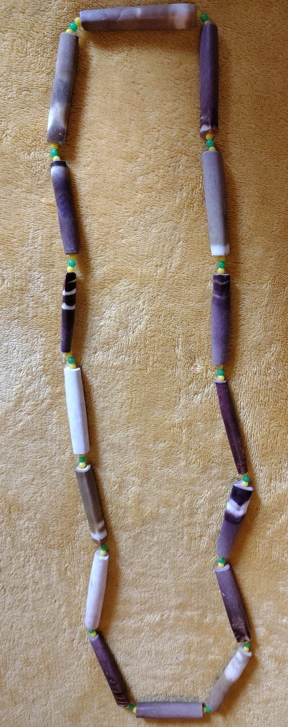 Vintage Hawaiian Slate Pencil Sea Urchin Spine Necklace 17\