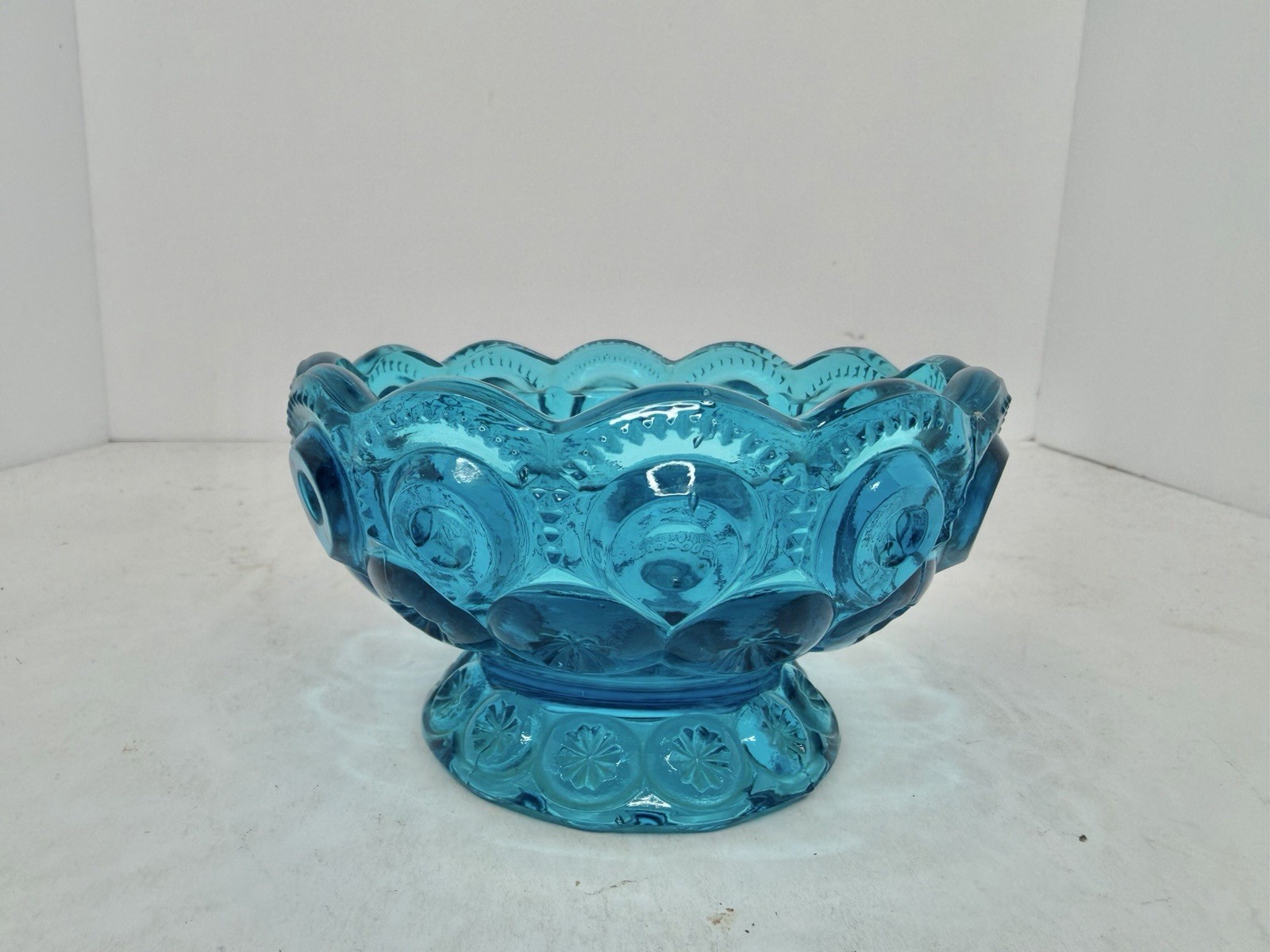 Vintage MCM LE Smith Colonial Blue Moon and Star Fairy Lamp Base, Bottom Only Vintage MCM LE Smith Colonial Blue Moon and Star Fairy Lamp Base, Bottom Only