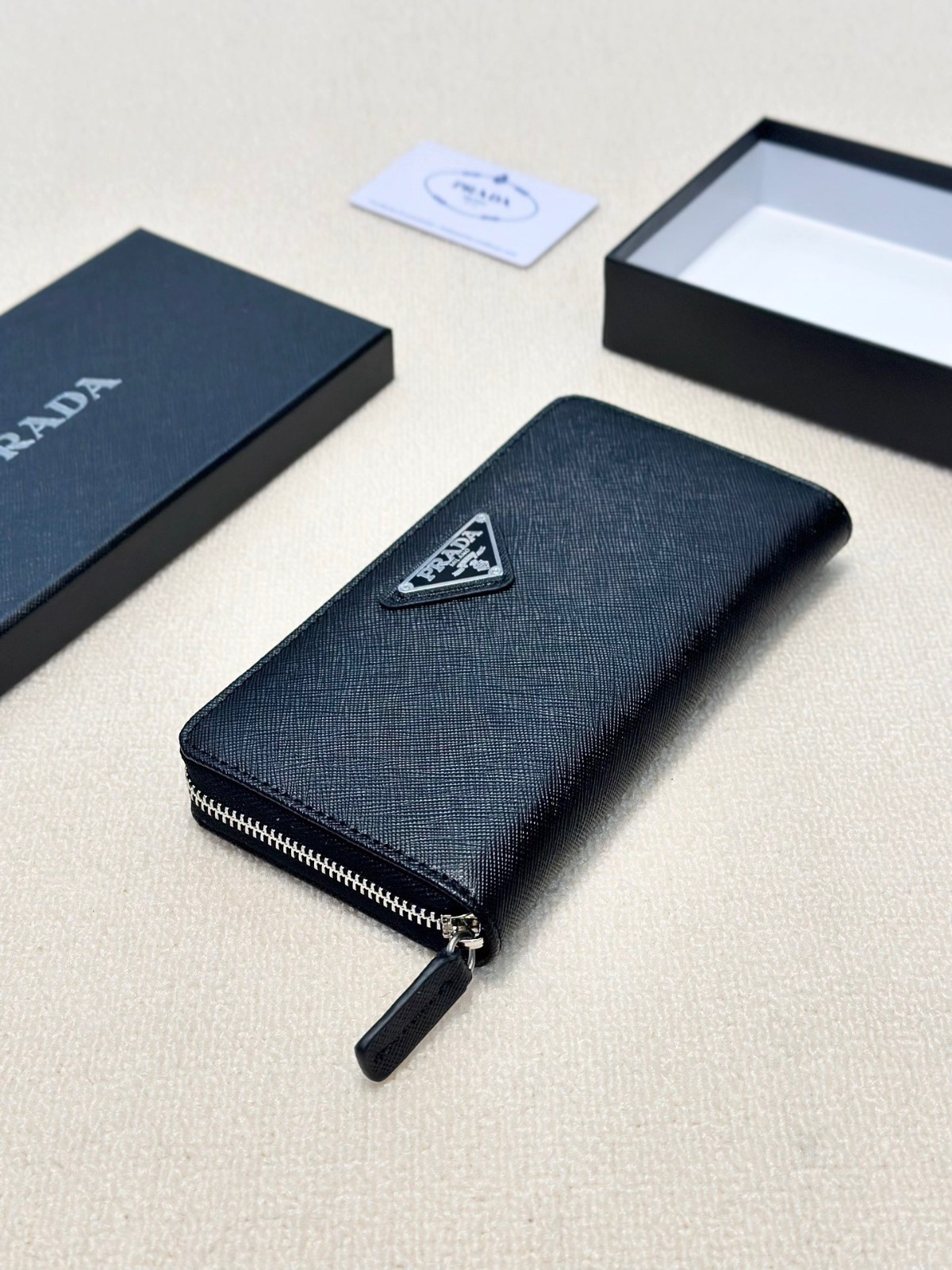 PRADA Black Saffiano Leather Zip-Around Long Wallet 20×10cm PRADA Black Saffiano Leather Zip-Around Long Wallet 20×10cm