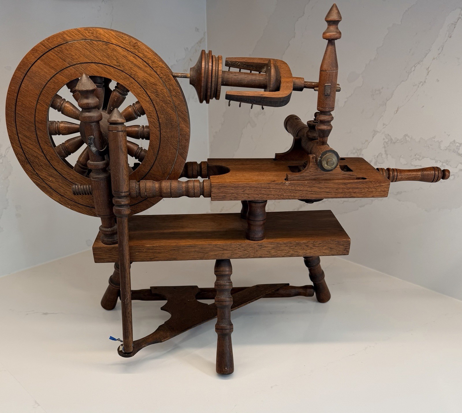 Vtg 1980 Vernon Torberson Saxony Spinning Wheel Handcrafted Wood 21\