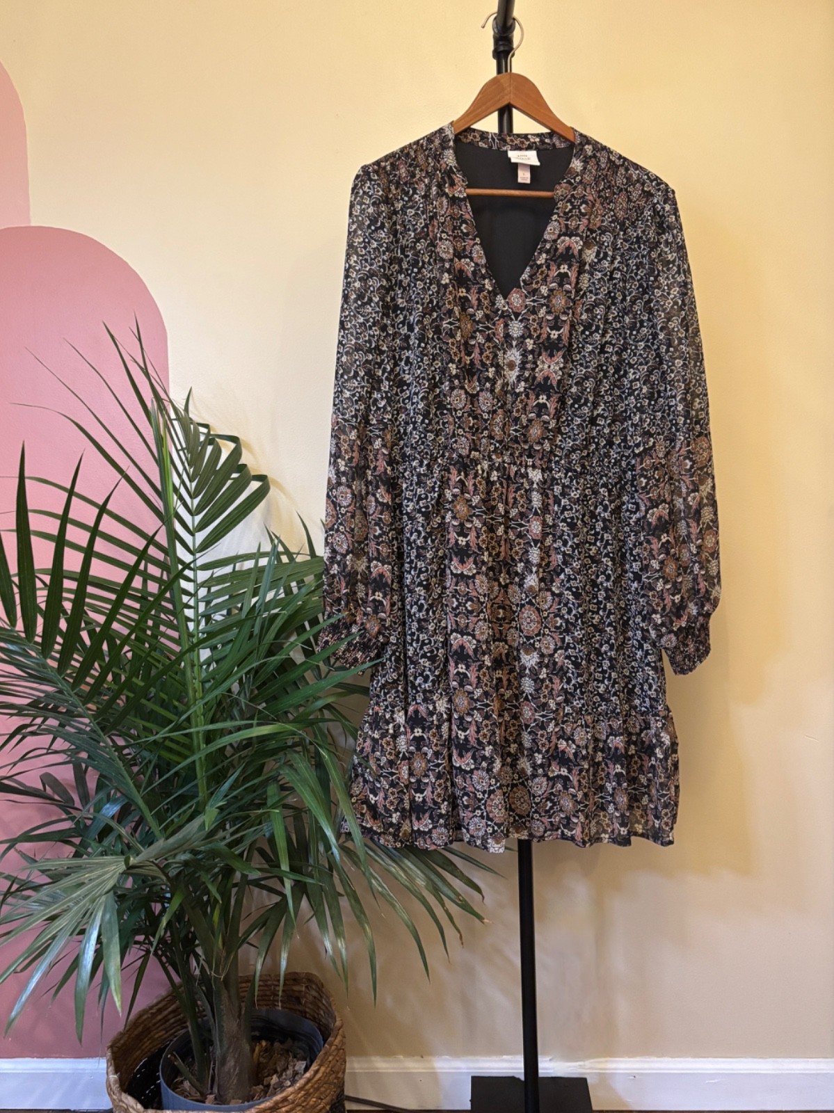 Knox Rose Women\'s Black/Tan Floral Dress Size Large Knox Rose Women\'s Black/Tan Floral Dress Size Large