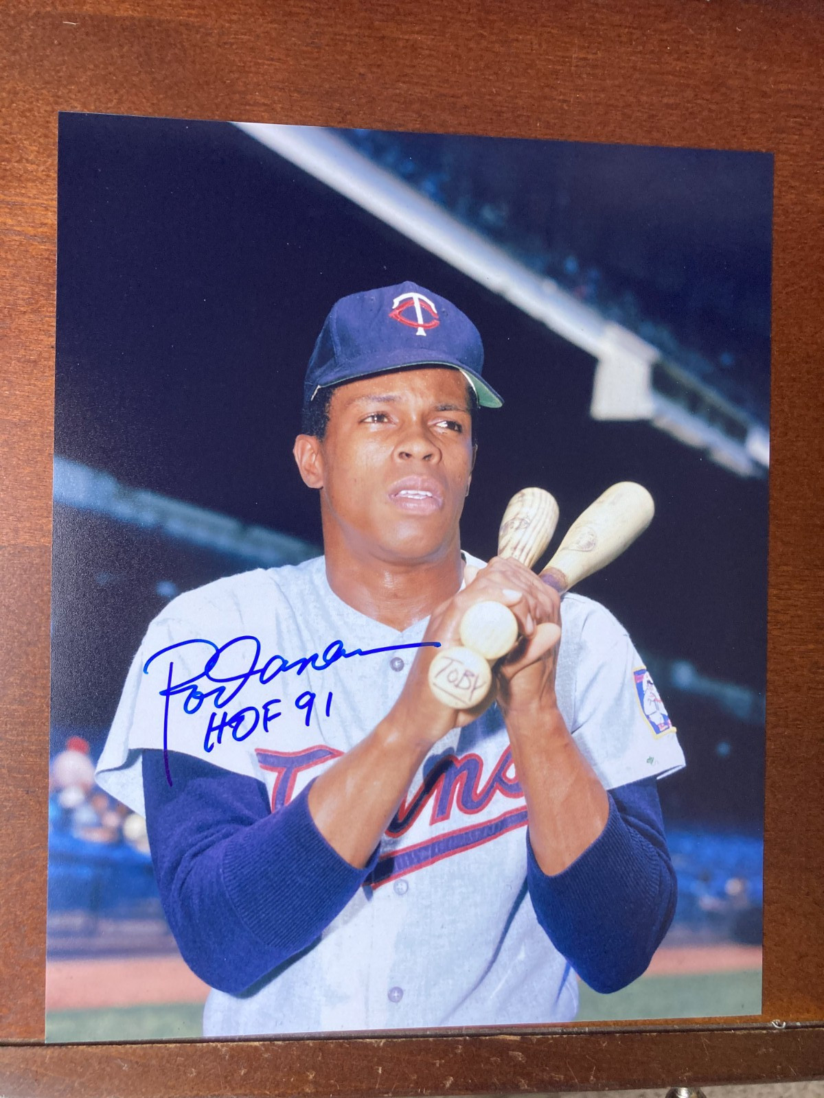 Rod Carew Signed 8 X 10 Photo Autograph Auto COA Rod Carew Signed 8 X 10 Photo Autograph Auto COA