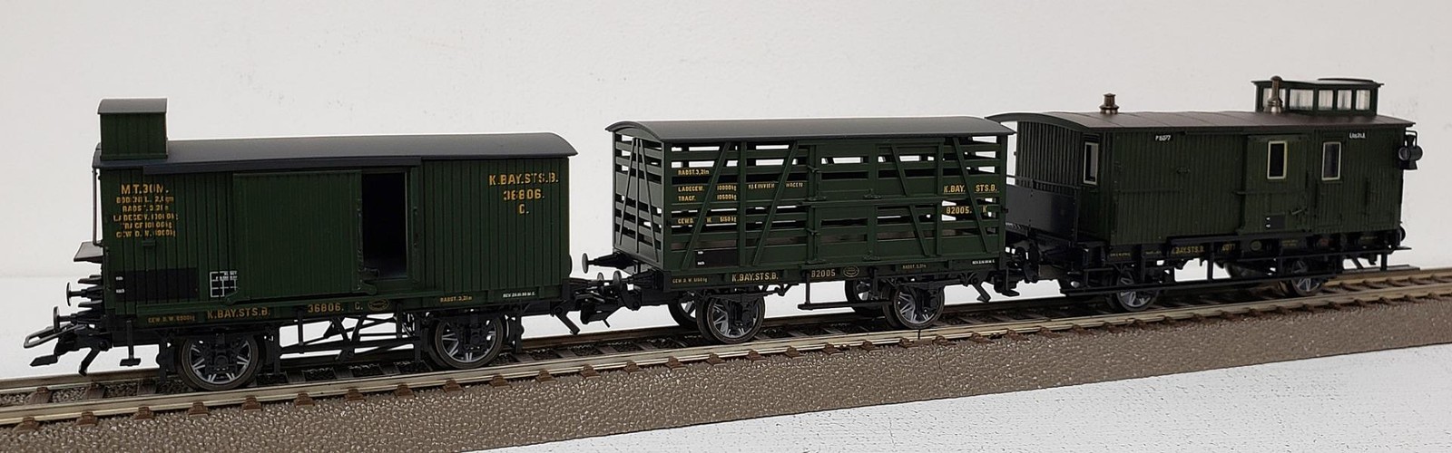 Trix, Märklin NEW Set of 3 H0 1/87 Scale 2-Rail DC Era II Bavarian Freight Cars Trix, Märklin NEW Set of 3 H0 1/87 Scale 2-Rail DC Era II Bavarian Freight Cars