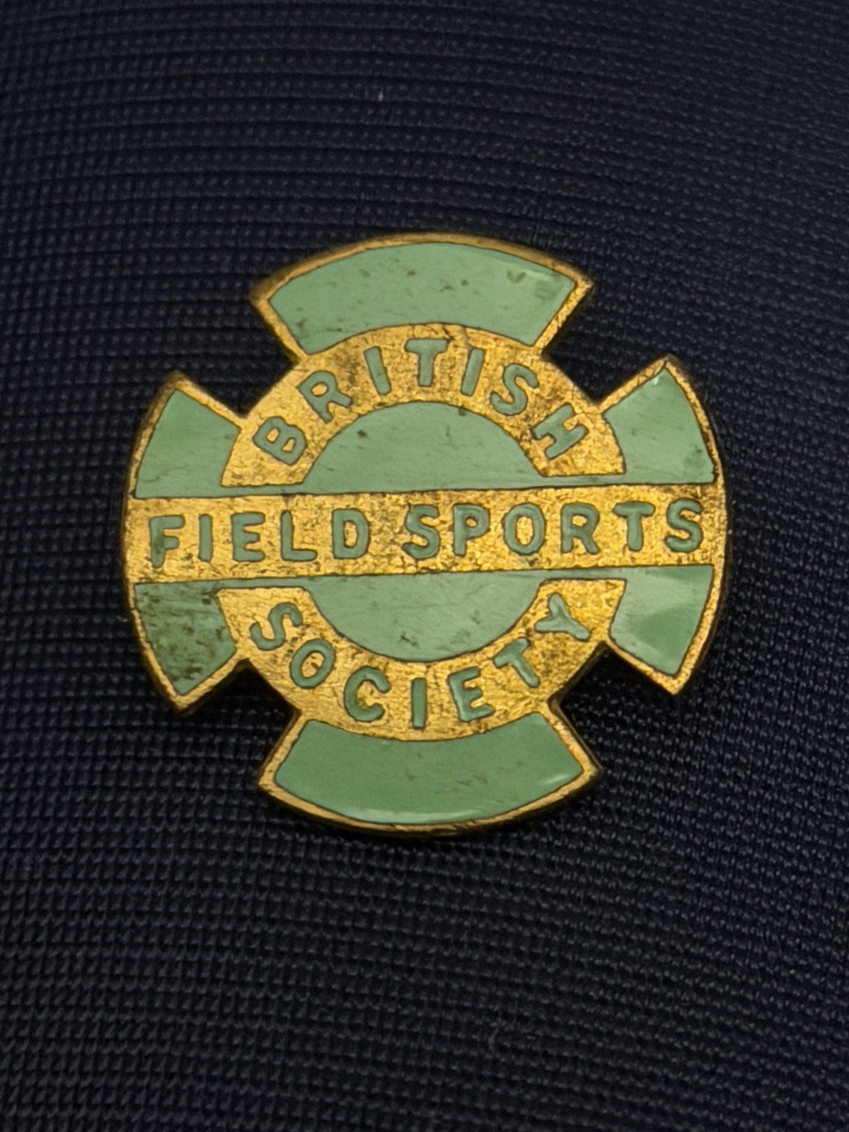 vintage British field sports society Members enamelled pin Badge vintage British field sports society Members enamelled pin Badge