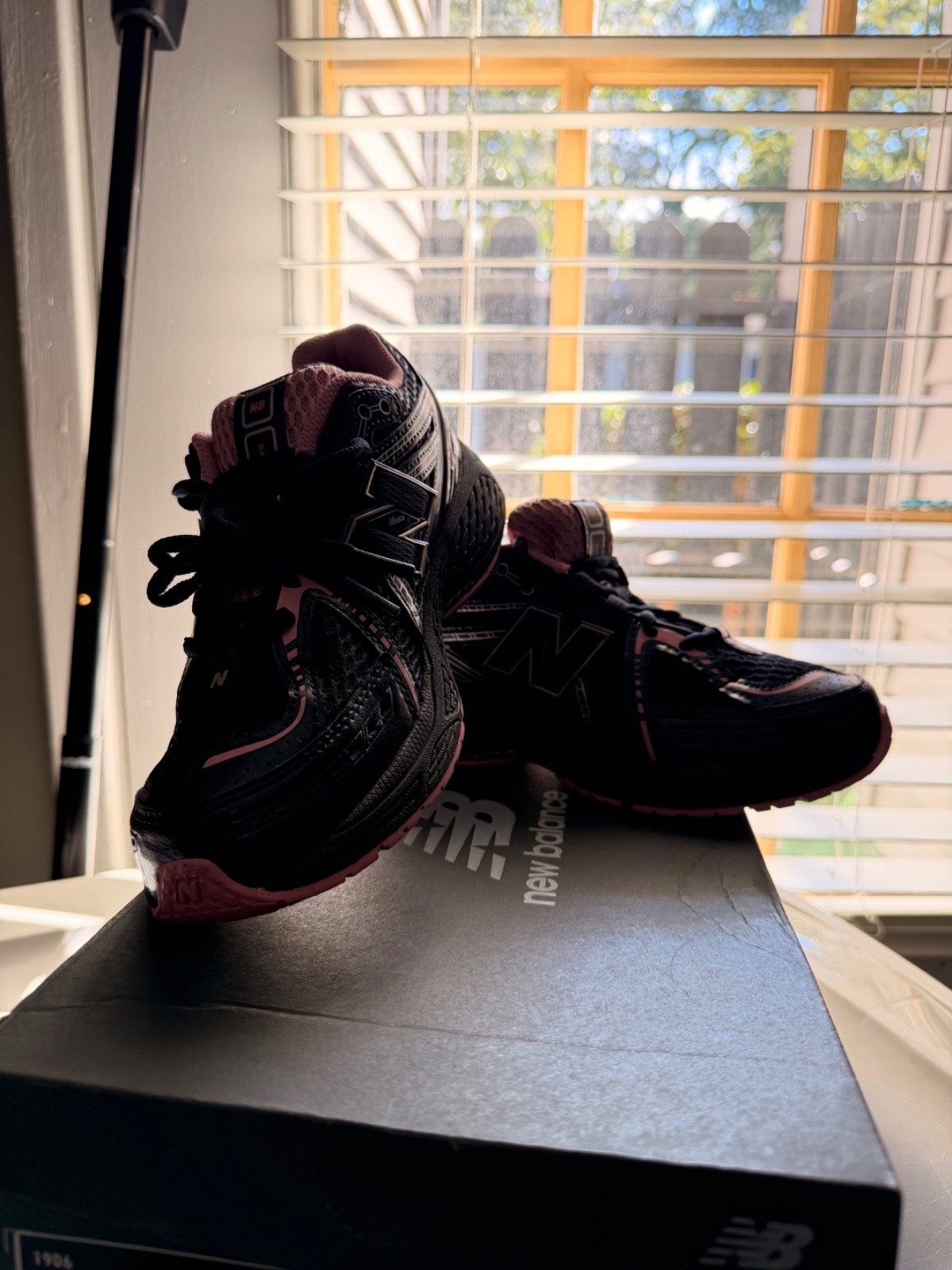 New balance big kids sneakers size 4.5 navy blue and pink New balance big kids sneakers size 4.5 navy blue and pink
