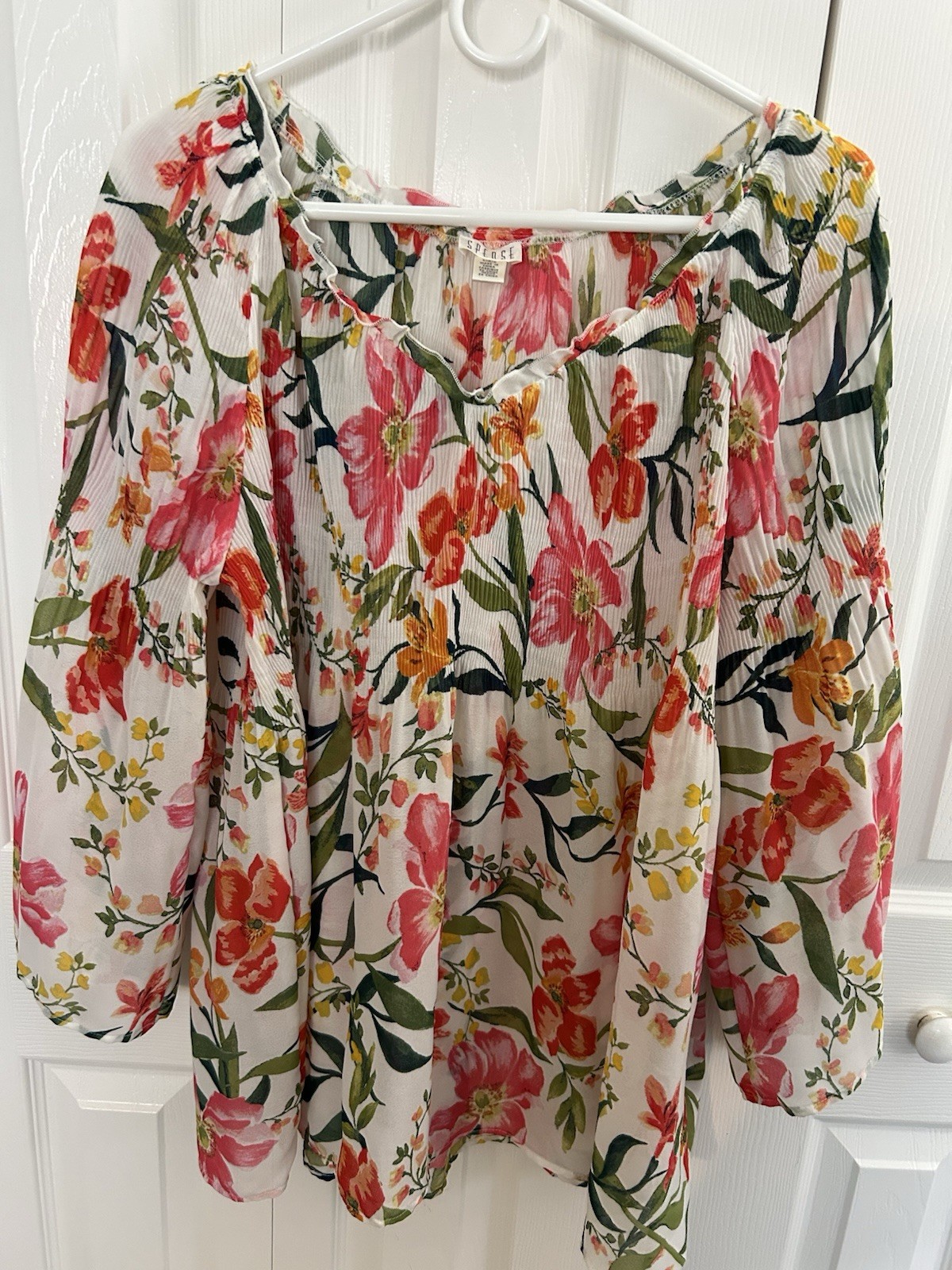Spense Multicolor Floral Pleated Top Size L Spense Multicolor Floral Pleated Top Size L