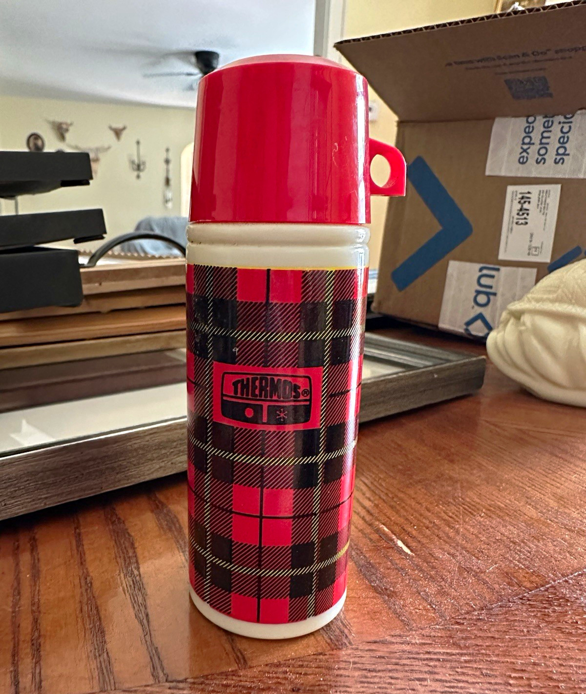 Vintage Avon Sweet Honesty Body Splash Plaid Thermos 3 oz Bottle Vintage Avon Sweet Honesty Body Splash Plaid Thermos 3 oz Bottle