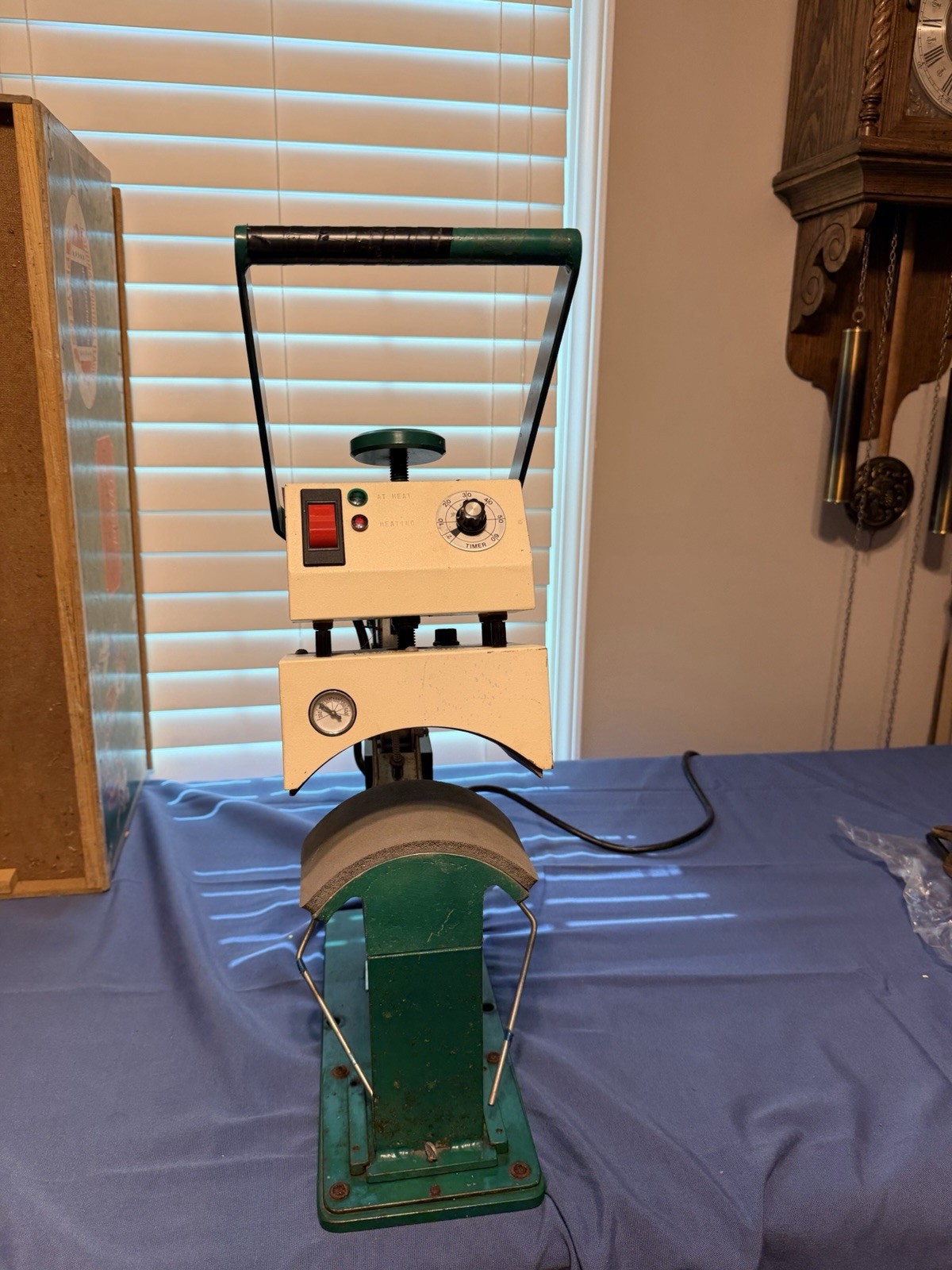 GEO Knight  183U 110V Manual Heat Press Machine for Caps